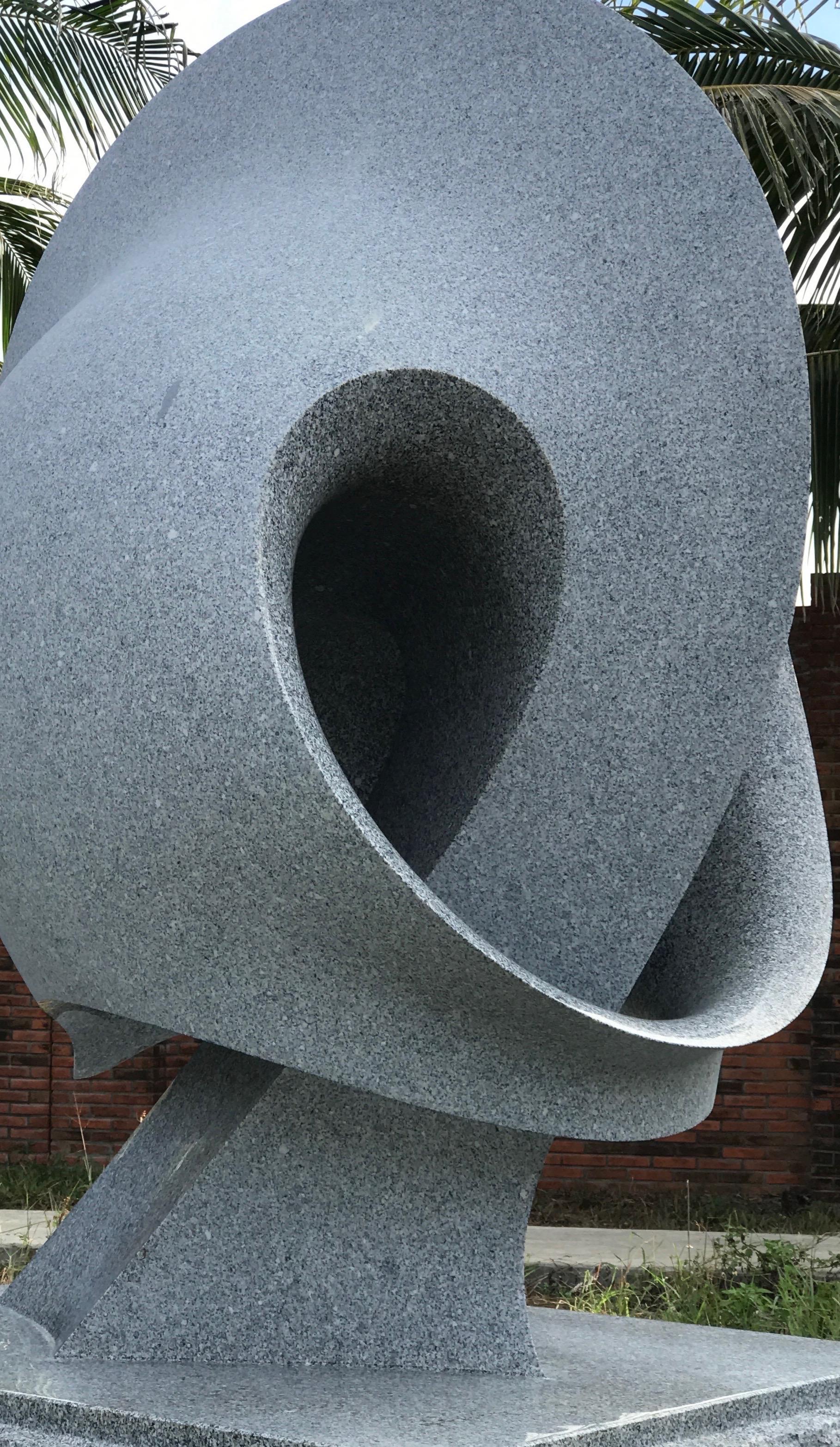 Night by Khang Pham-New, large abstract granite sculpture, grey, white, polished For Sale 1