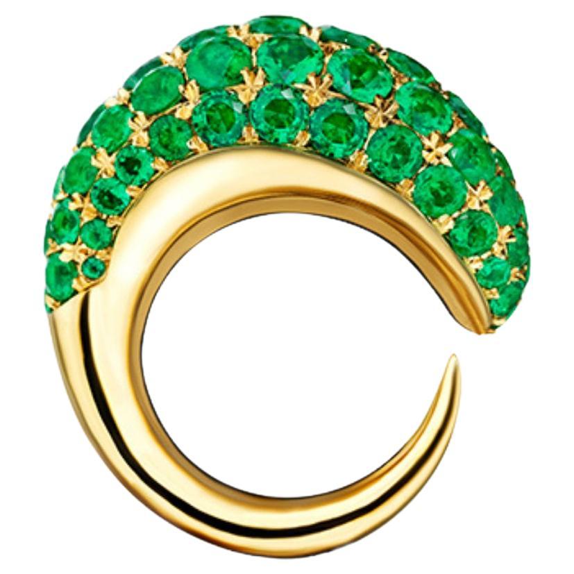 Khartoum II Ring in 18k Gold with Graduated Emeralds For Sale