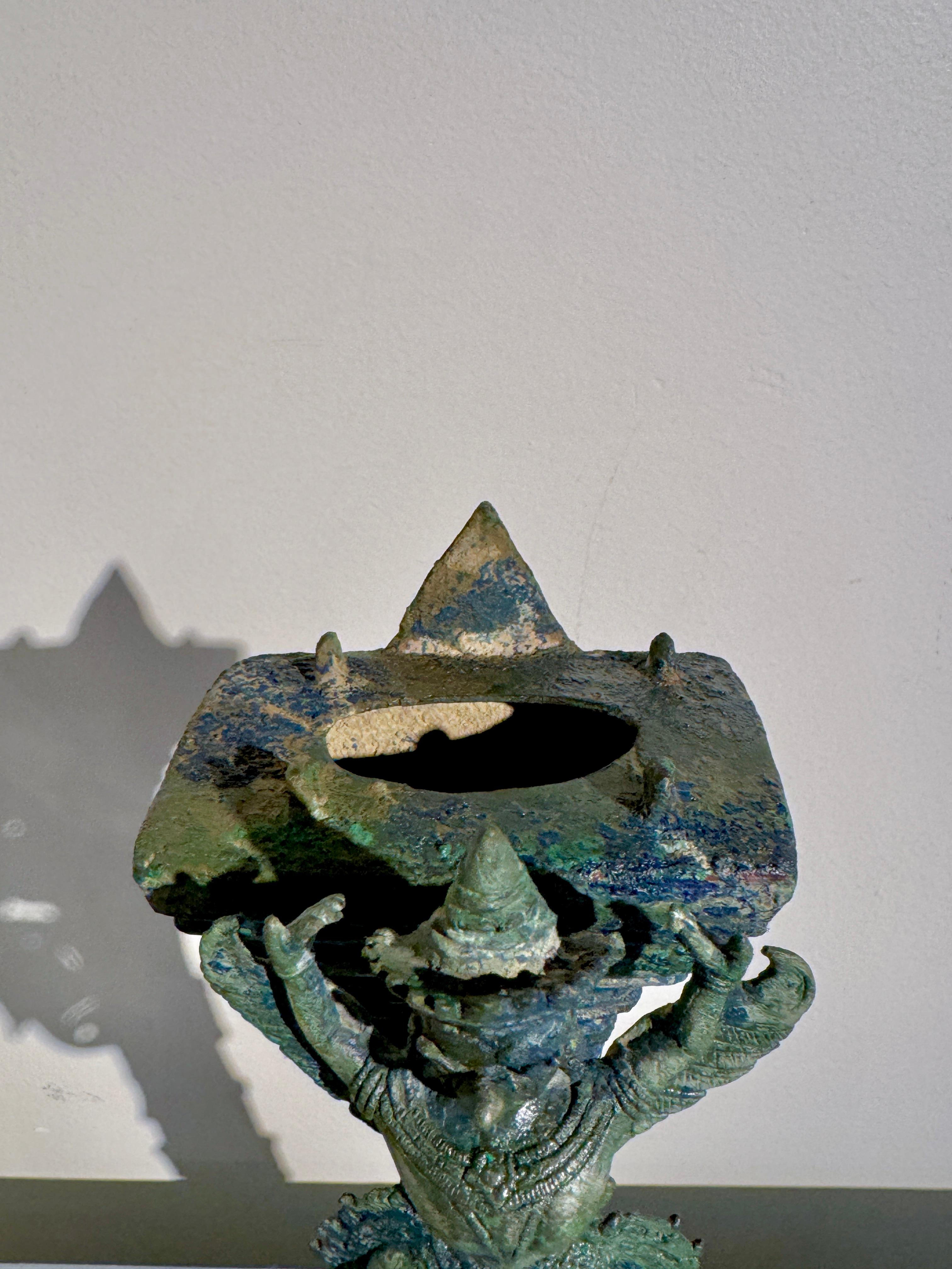 Khmer Bayon Bronze Garuda on Naga Finial, 12th/14th Century, Cambodia For Sale 7