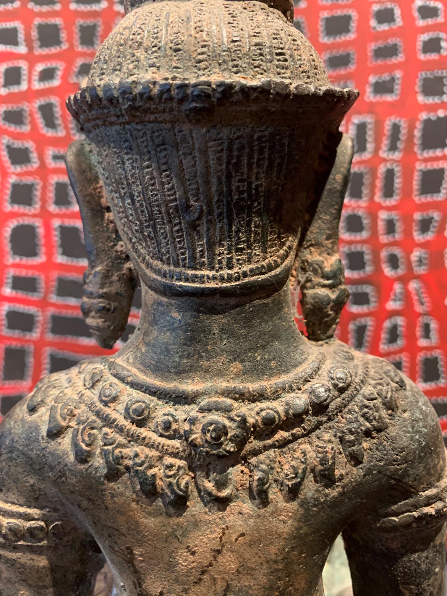 Khmer Bronze Statue of Vishnu Cambodia 3