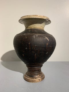 Khmer Vase mit brauner und Celadon-Glasur:: Angkor Wat-Periode:: 11. bis 12