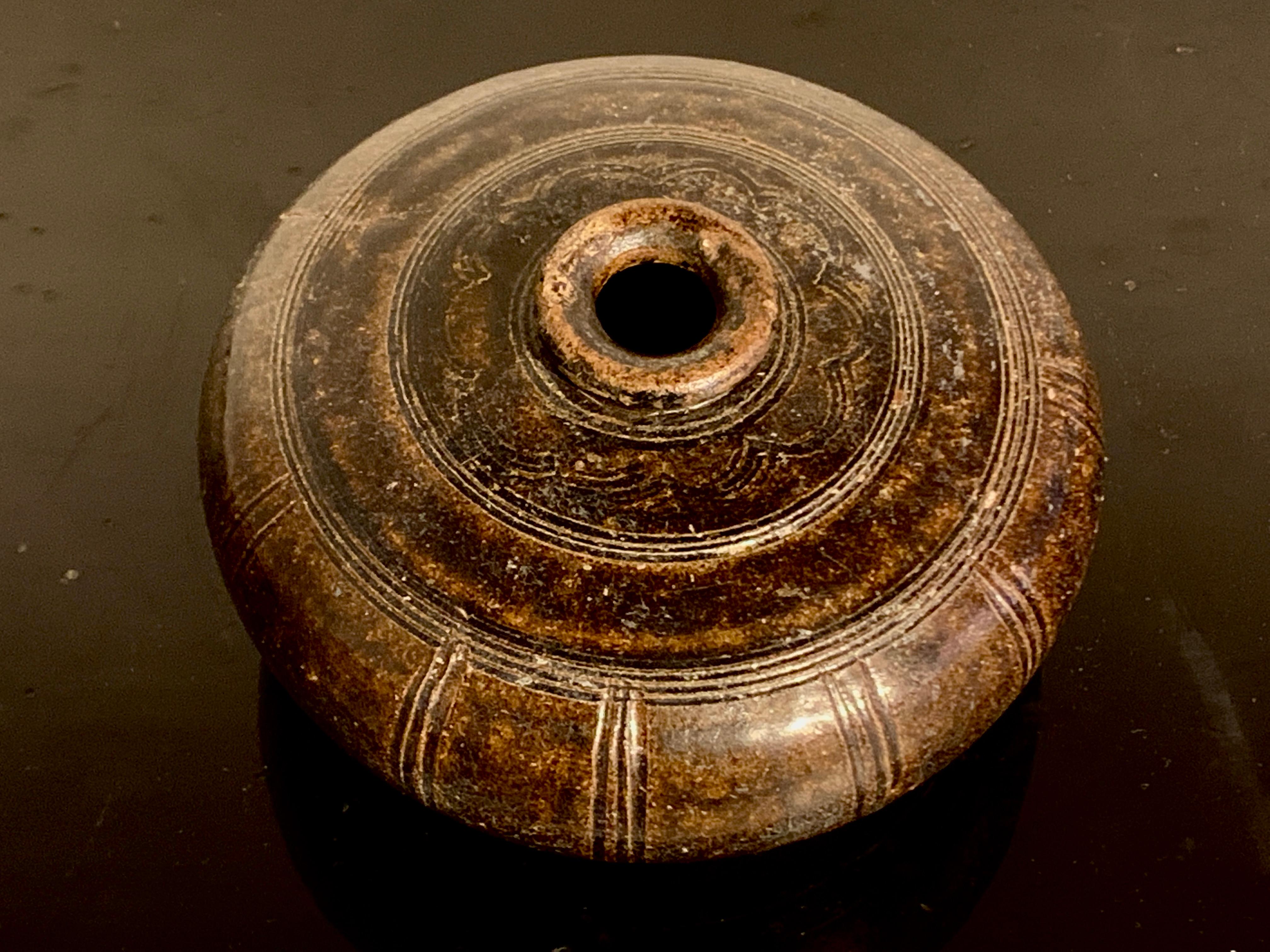 Cambodian Khmer Brown Glazed Lidded Stoneware Pot, 12th - 14th Century, Cambodia For Sale