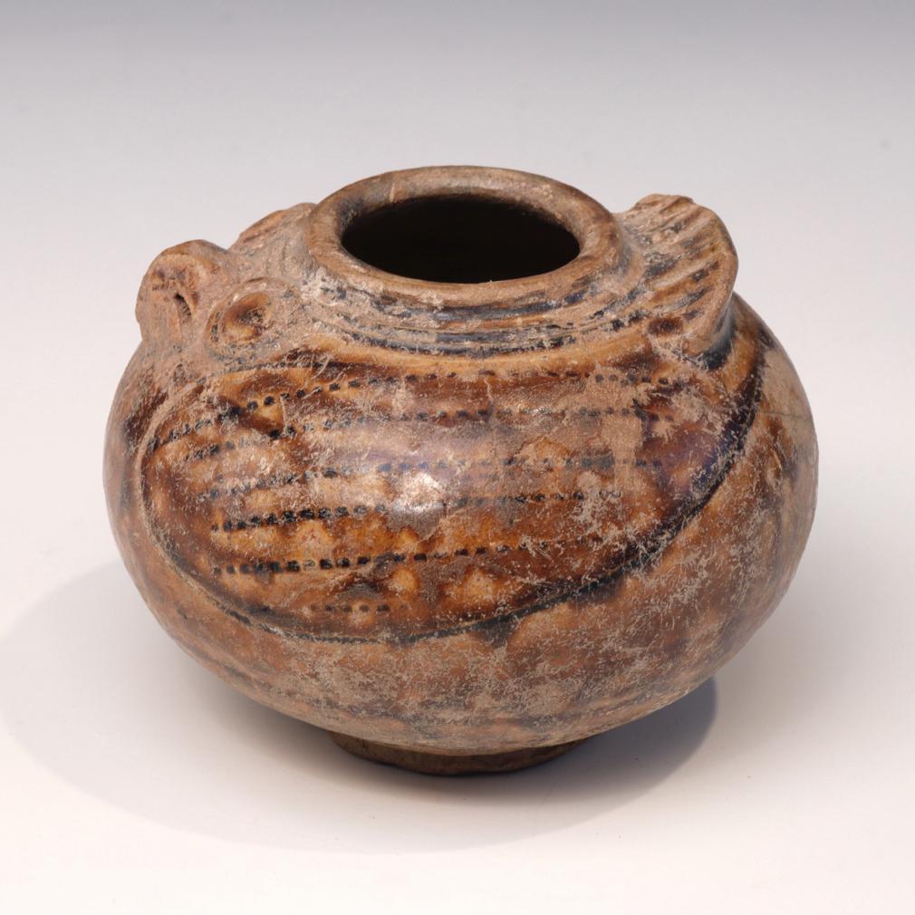 Autre Pot à chaux khmer en céramique en forme d'oiseau en vente