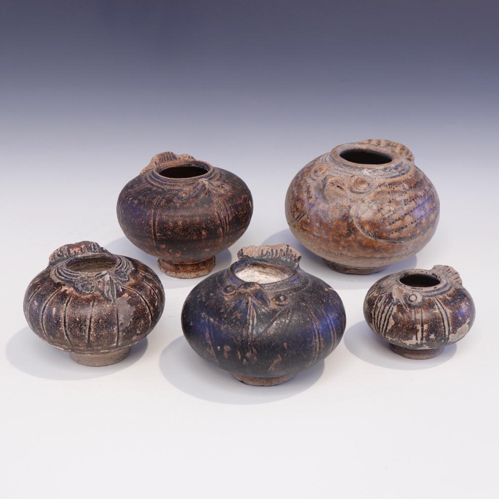 Pot à chaux khmer en céramique en forme d'oiseau en vente 1