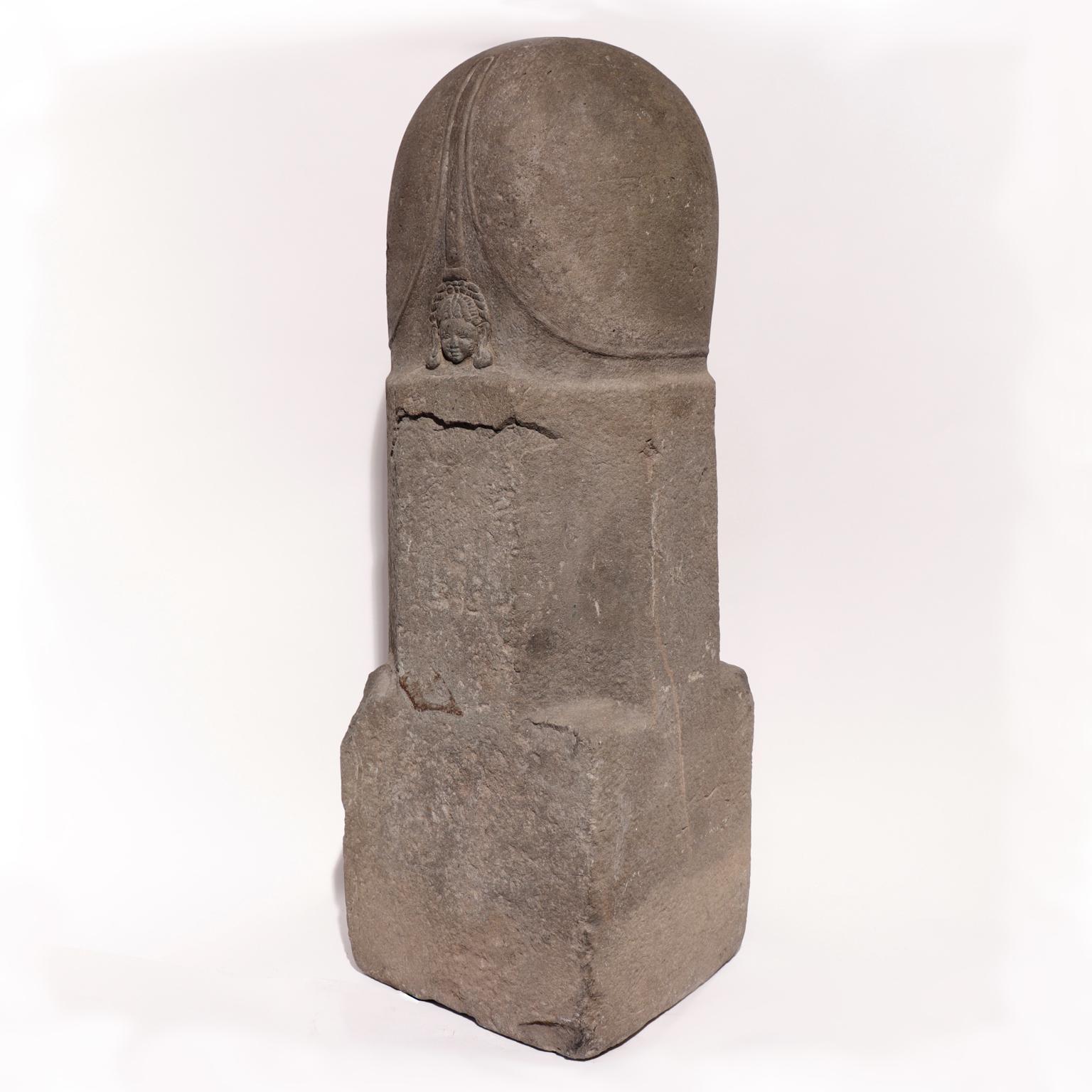 Khmer Mukhalinga Sculpture, Sandstone, Pre-Angkor Period In Good Condition For Sale In New York, NY