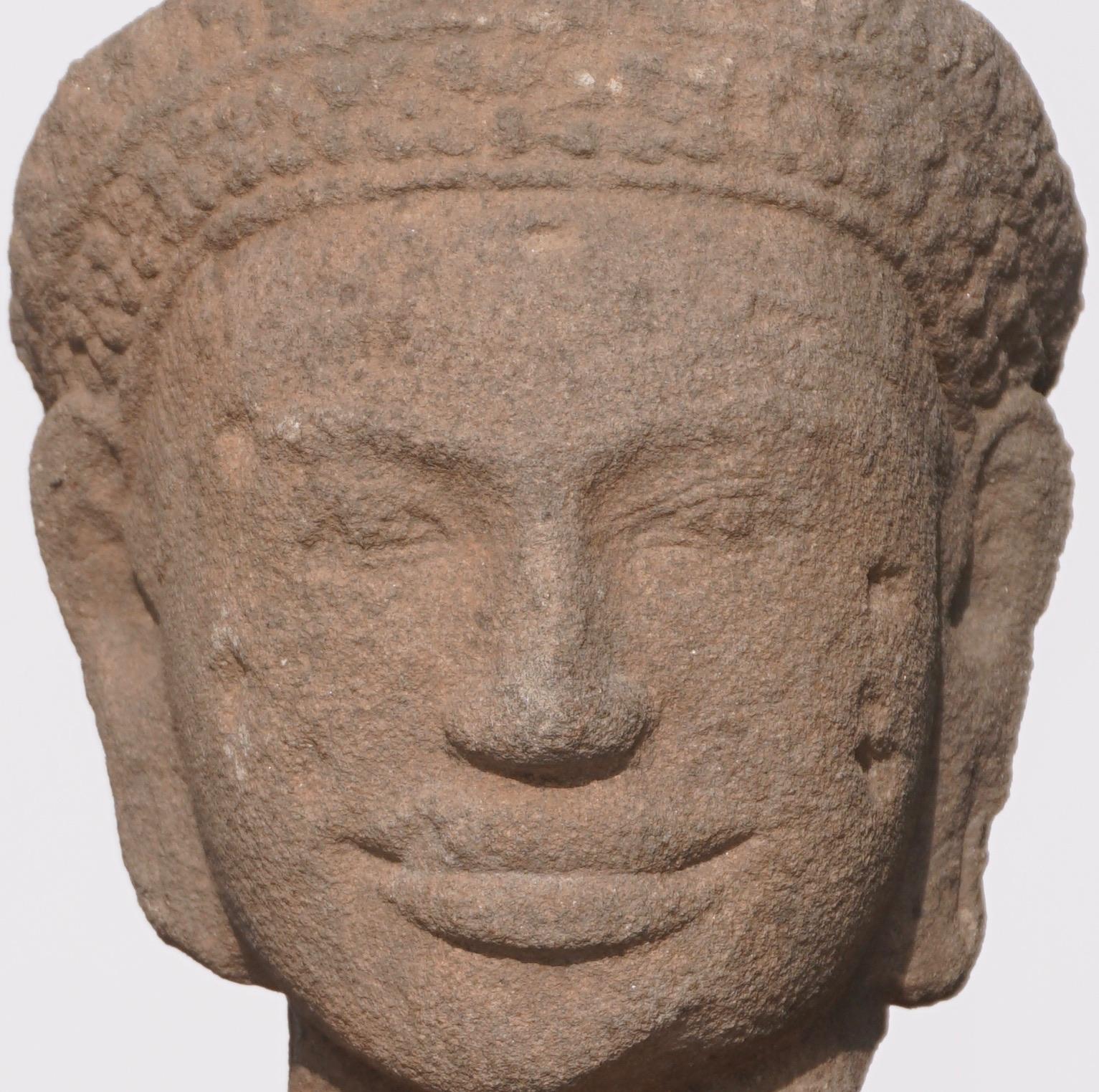 Khmer Sandstone Buddha Shiva Head 11th Century In Good Condition For Sale In Dallas, TX