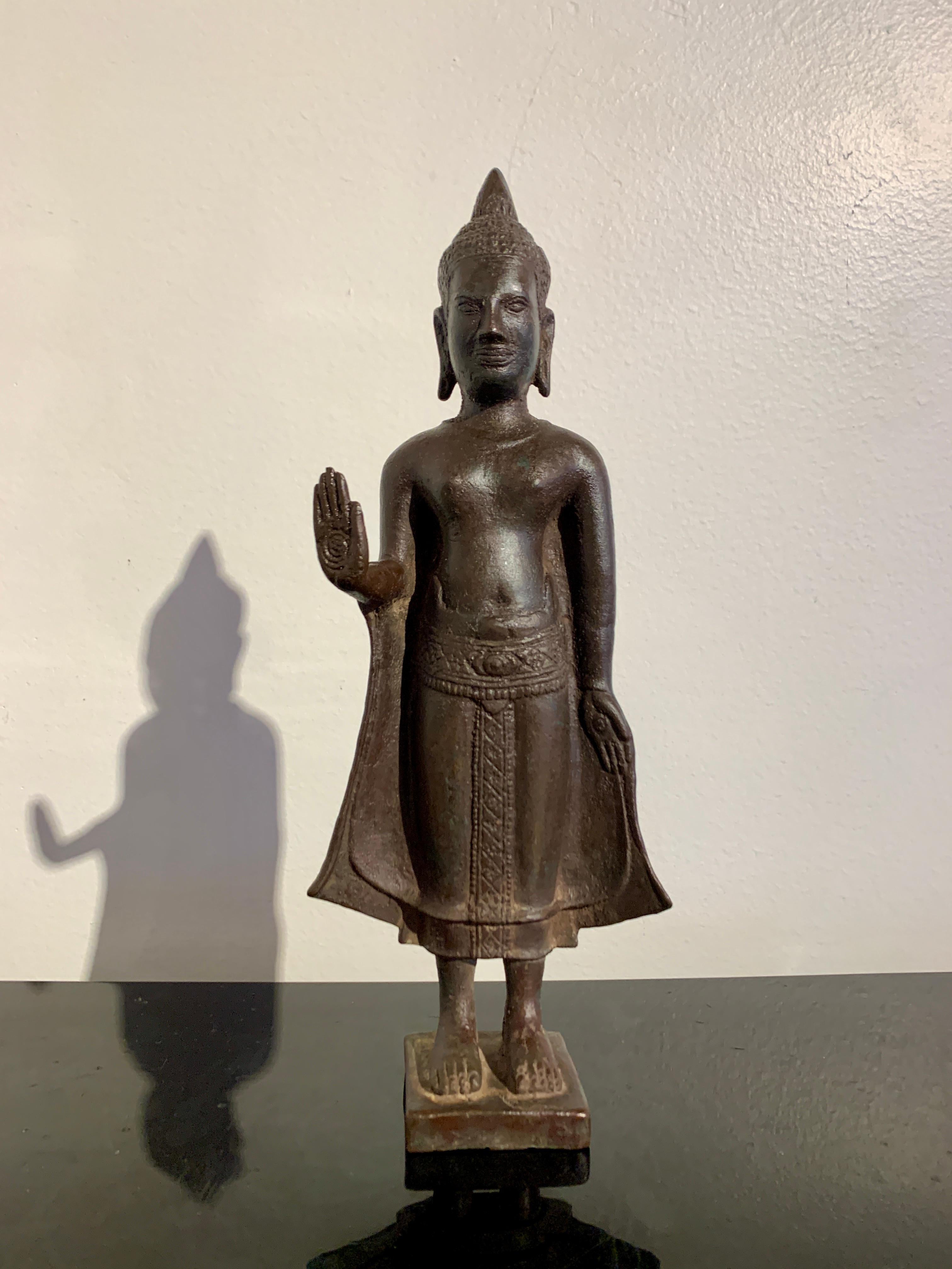 Khmer Style Bronze Figure of a Standing Buddha, Mid-20th Century, Thailand In Good Condition In Austin, TX