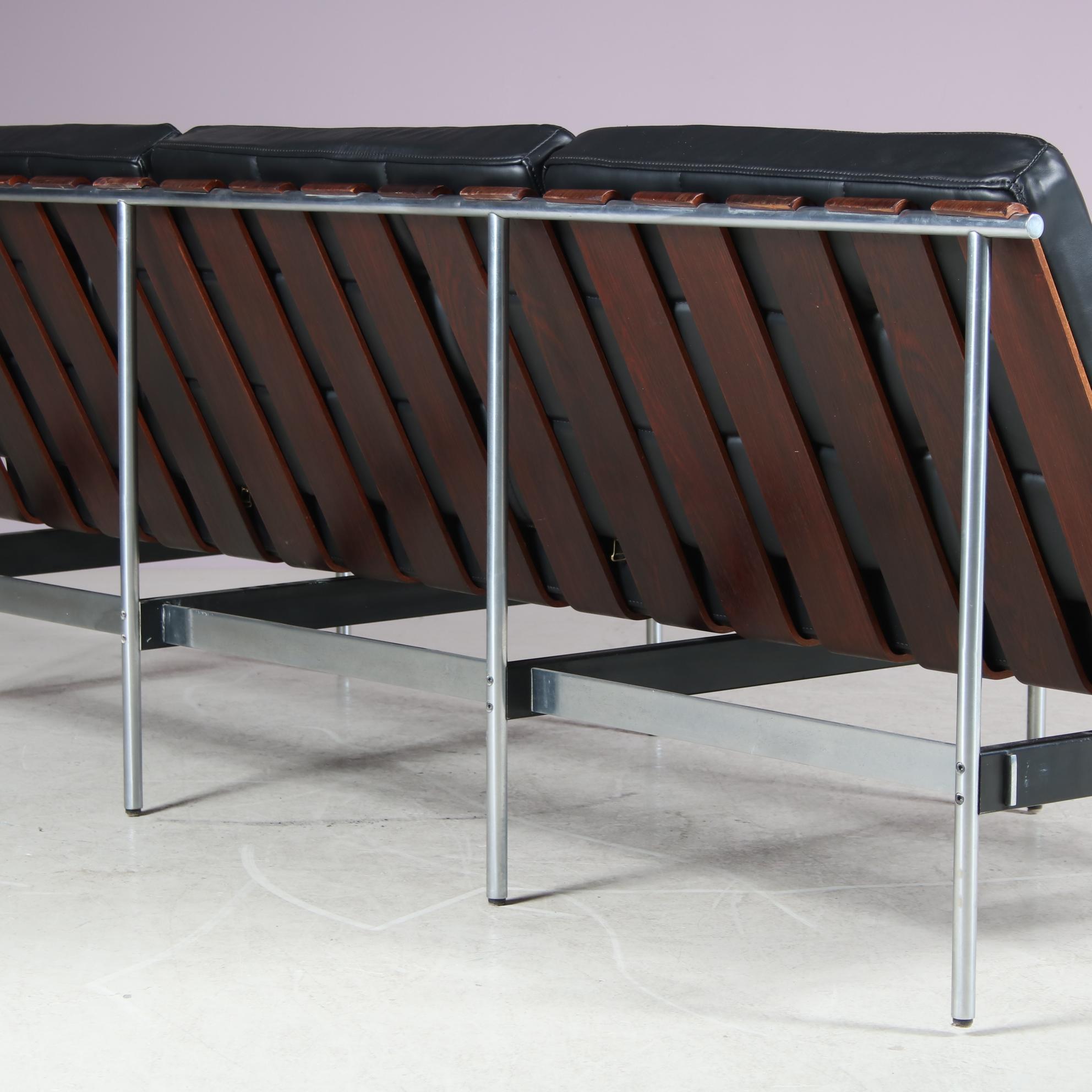 Kho Liang Ie “416/3” Sofa for Artifort, Netherlands, 1950 For Sale 8