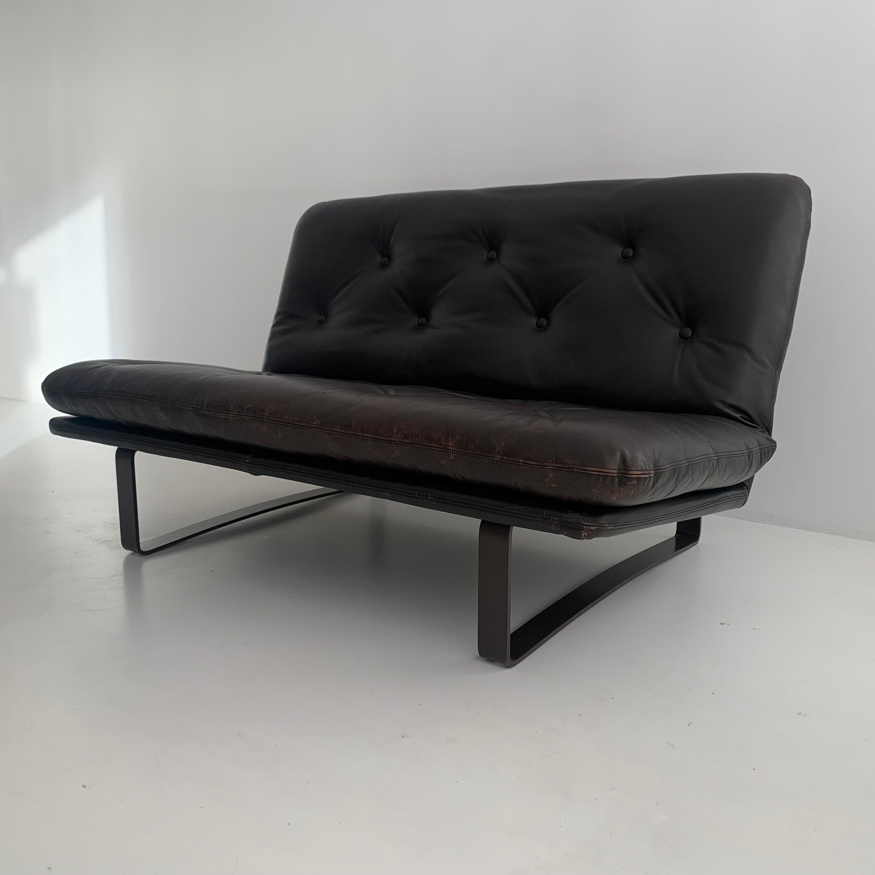 Kho Liang Ie for Artifort model C684 brown leather sofa, 1970’s 4