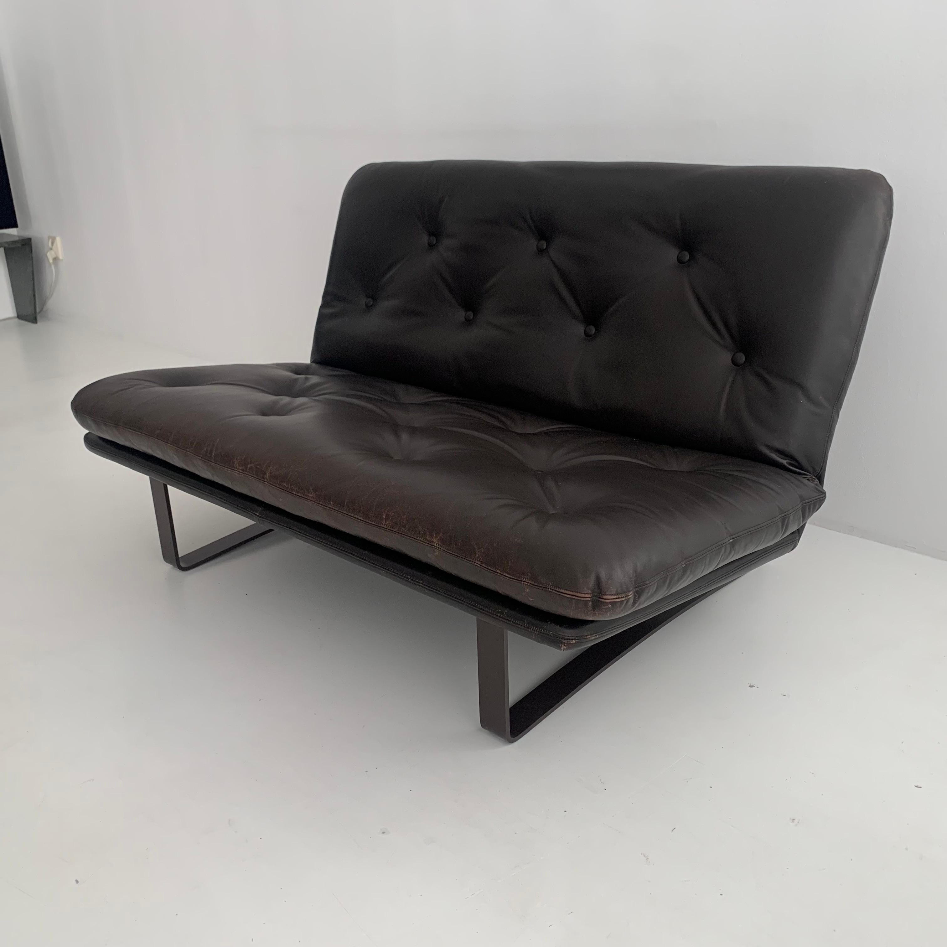 Kho Liang Ie for Artifort model C684 brown leather sofa, 1970’s 5