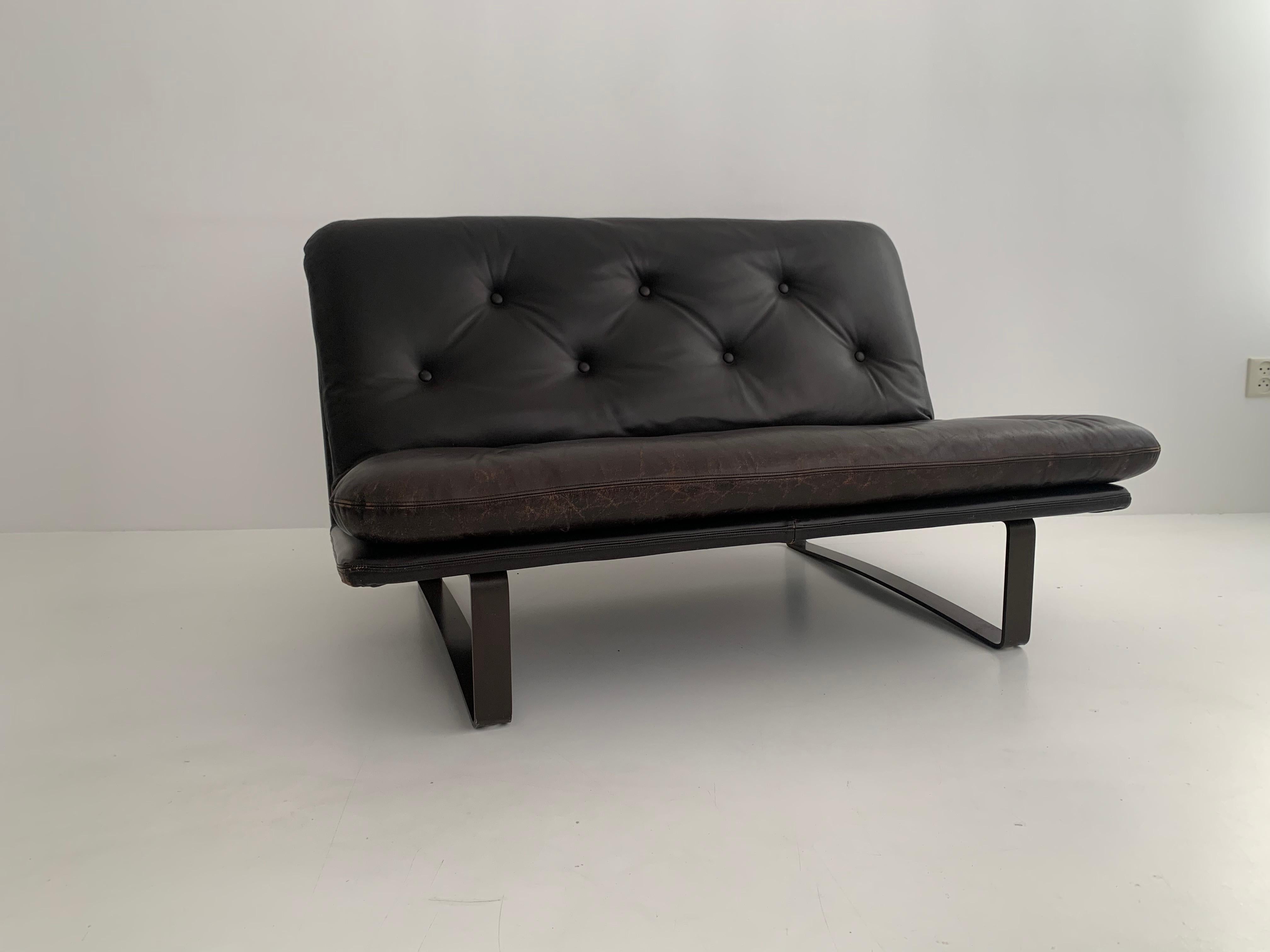 Kho Liang Ie for Artifort model C684 brown leather sofa, 1970’s 13