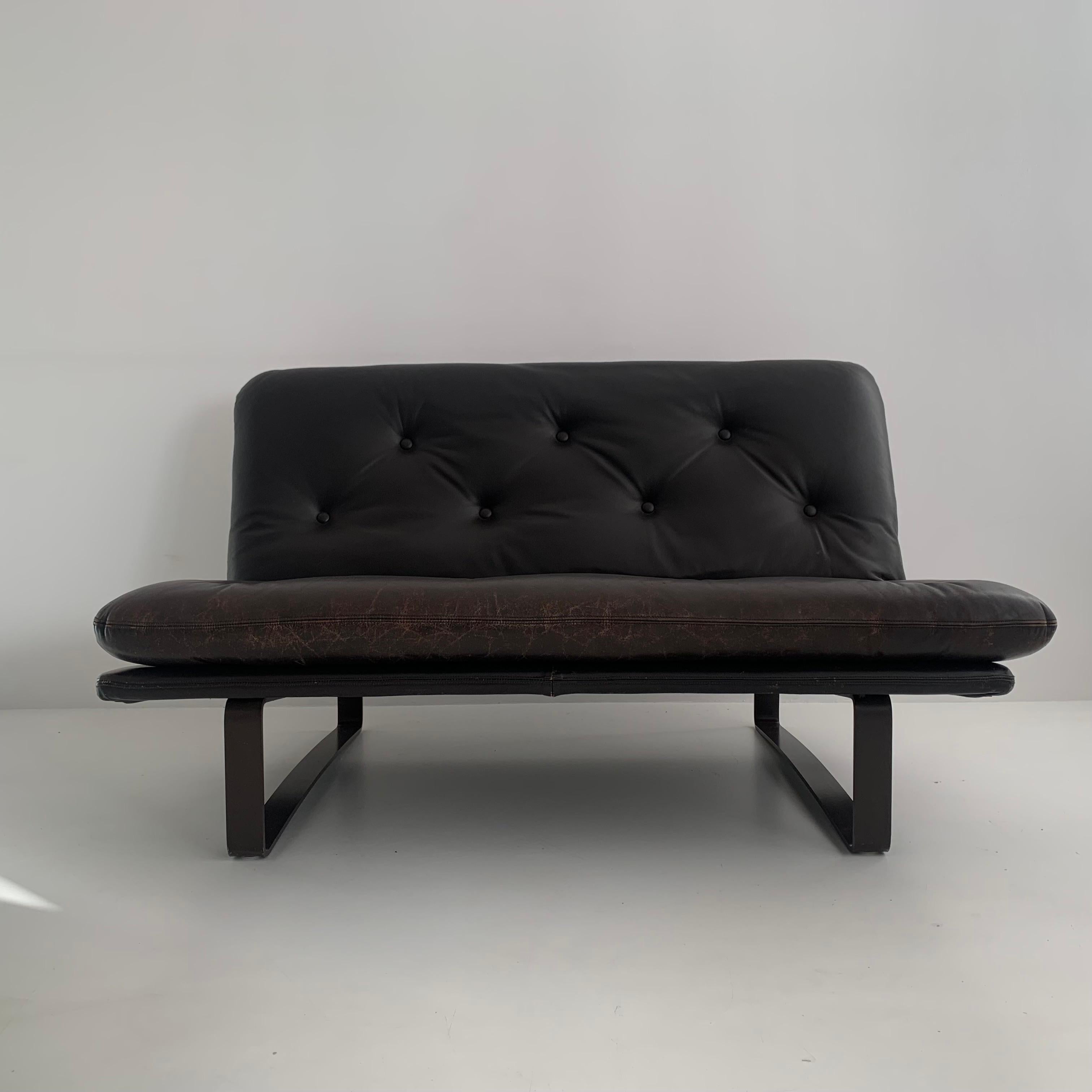 Kho Liang Ie for Artifort model C684 brown leather sofa, 1970’s In Good Condition In Delft, NL