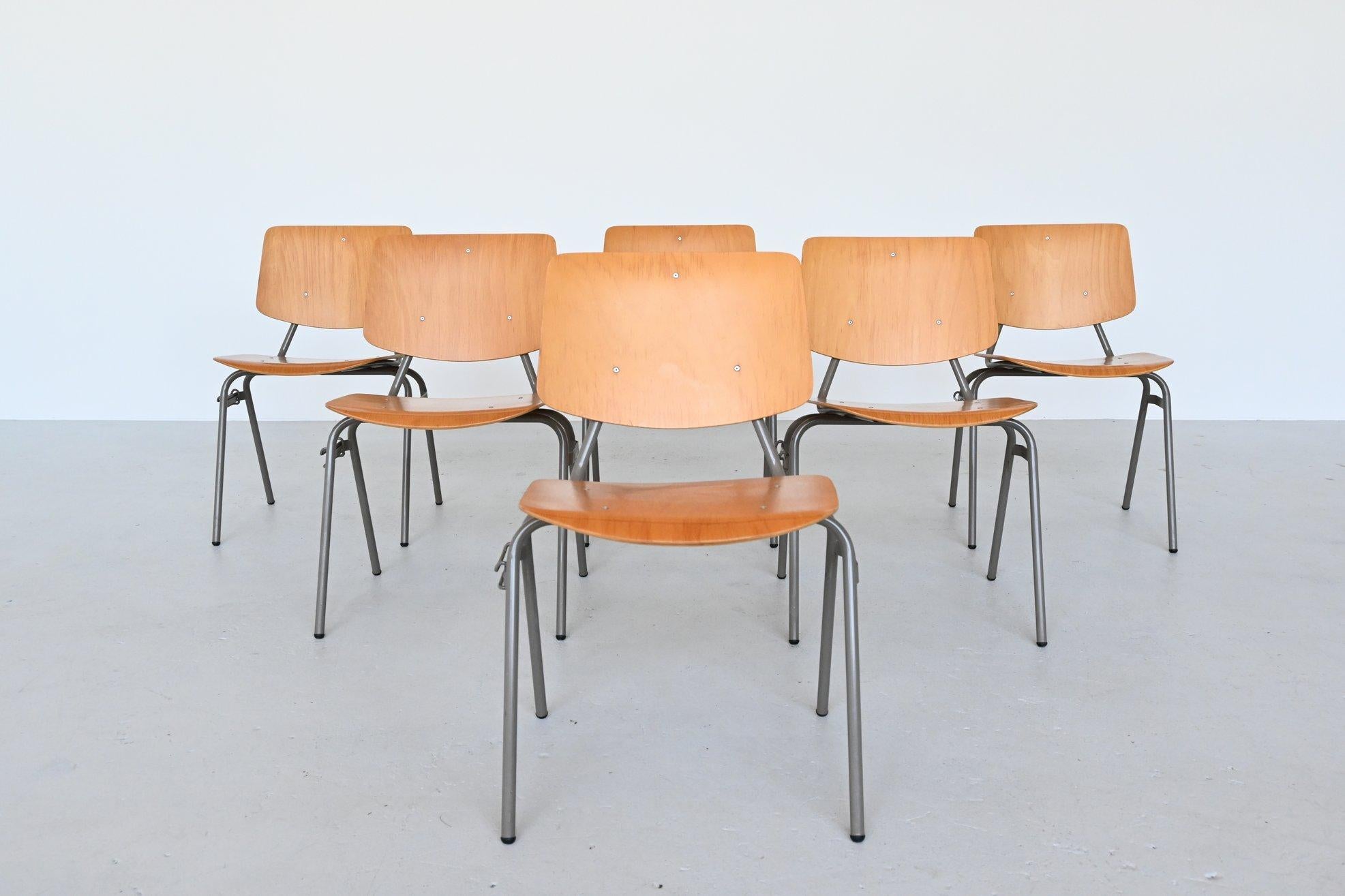 Lacquered Kho Liang Ie Model 305 Birch Stacking Chairs CAR Katwijk, the Netherlands, 1957