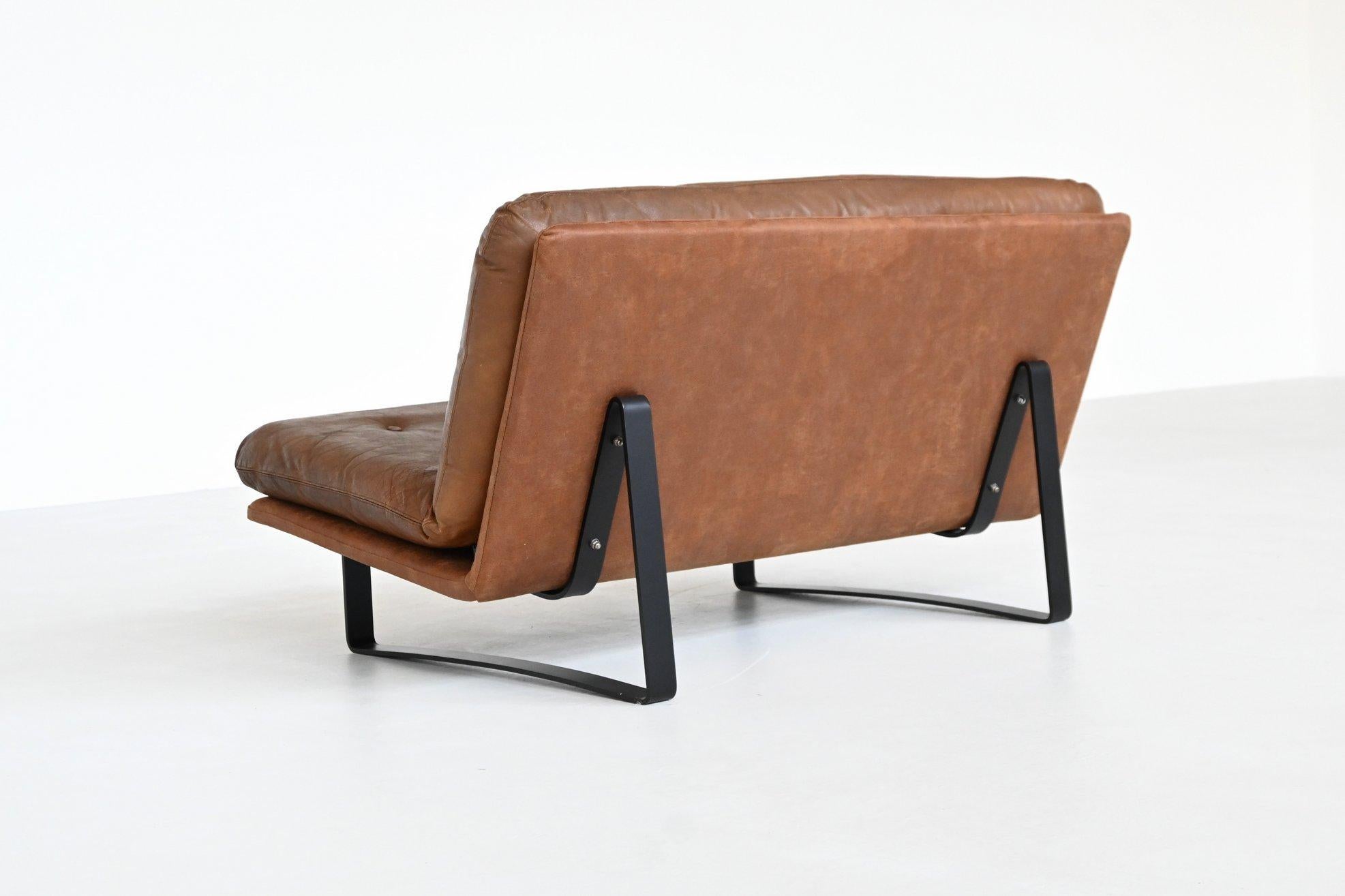 Scandinave moderne Canapé deux places Kho Liang Ie modèle C683 Artifort Pays-Bas 1968 en vente