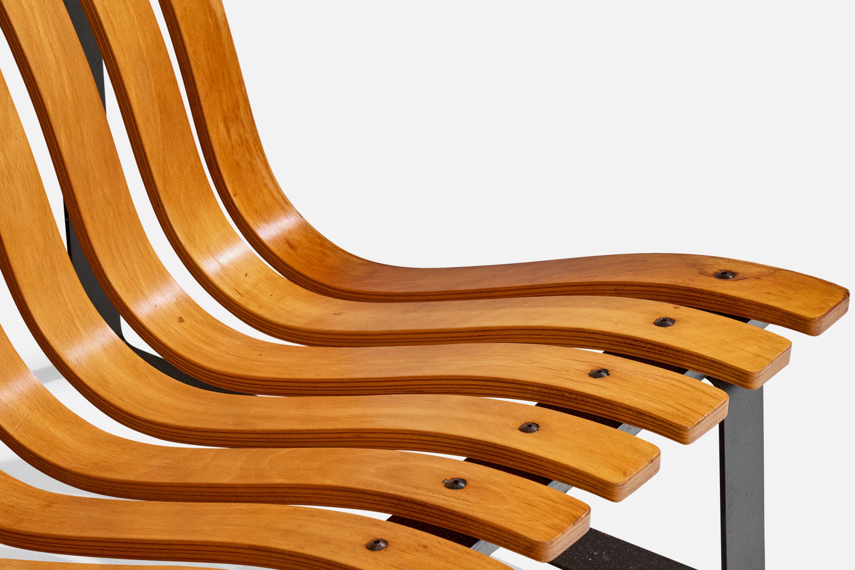 Kho Liang Le Attribution, Bench, Metal, Bentwood, Netherlands, 1960s For Sale 2