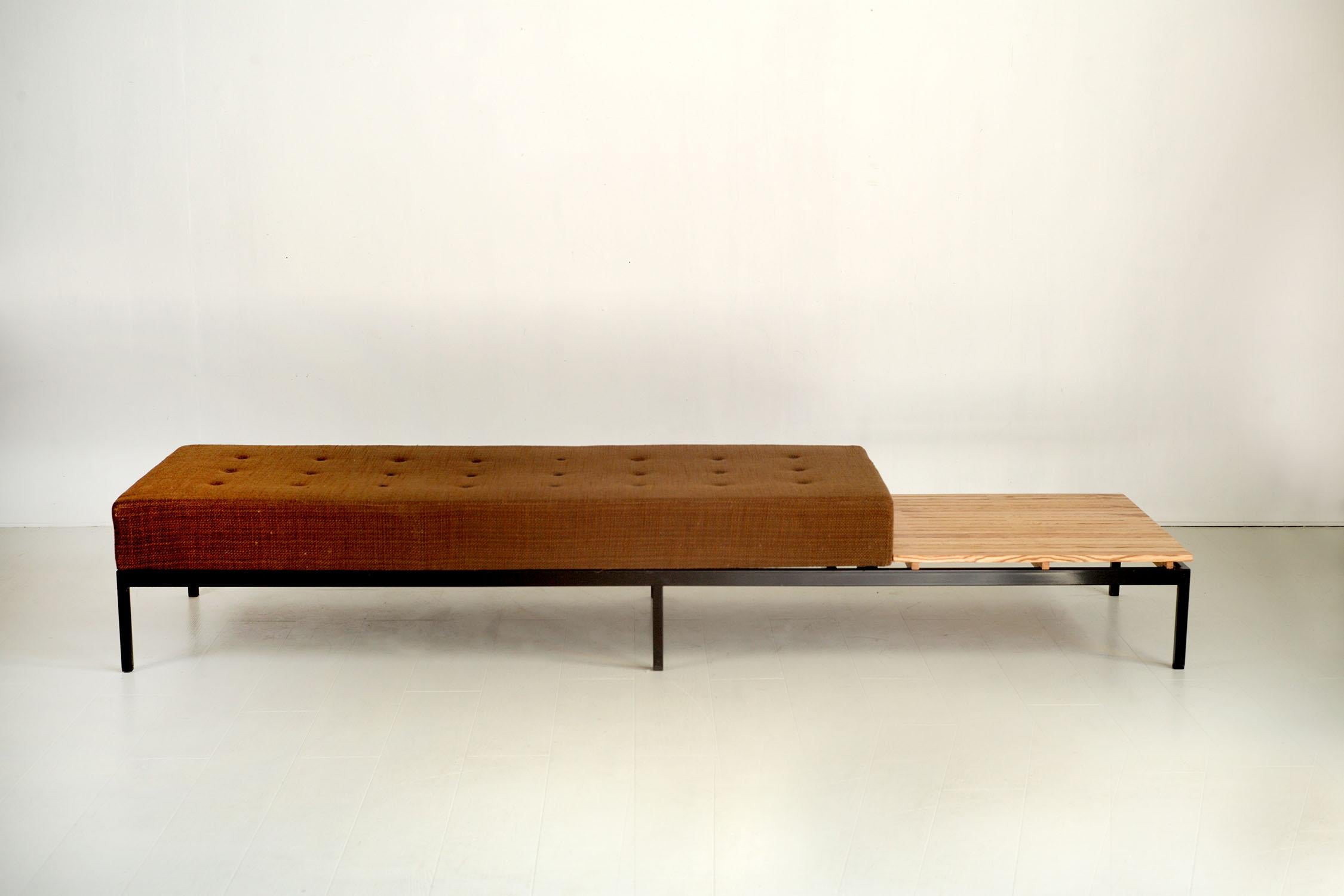 Mid-20th Century Kho Liang Le, Bench 070, Holland 1962 For Sale
