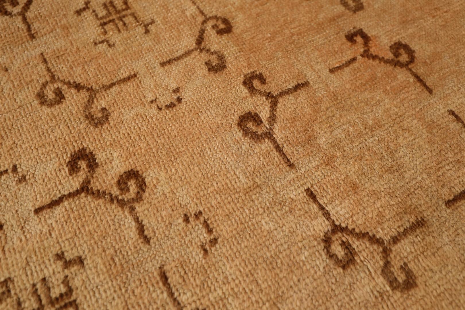 Wool Khotan Antique Rug, Antique-Washed - 4'7