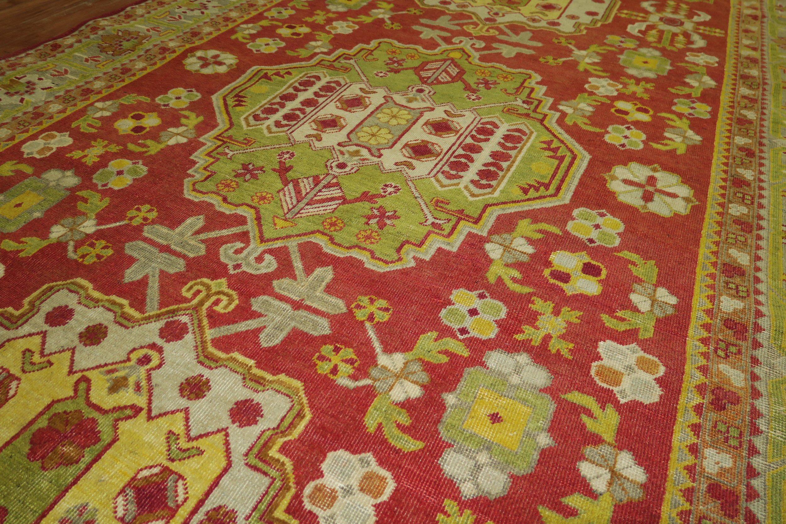 Khotan Bright Red Green Yellow Antique 20th Century Wool Handmade Oriental Rug For Sale 1