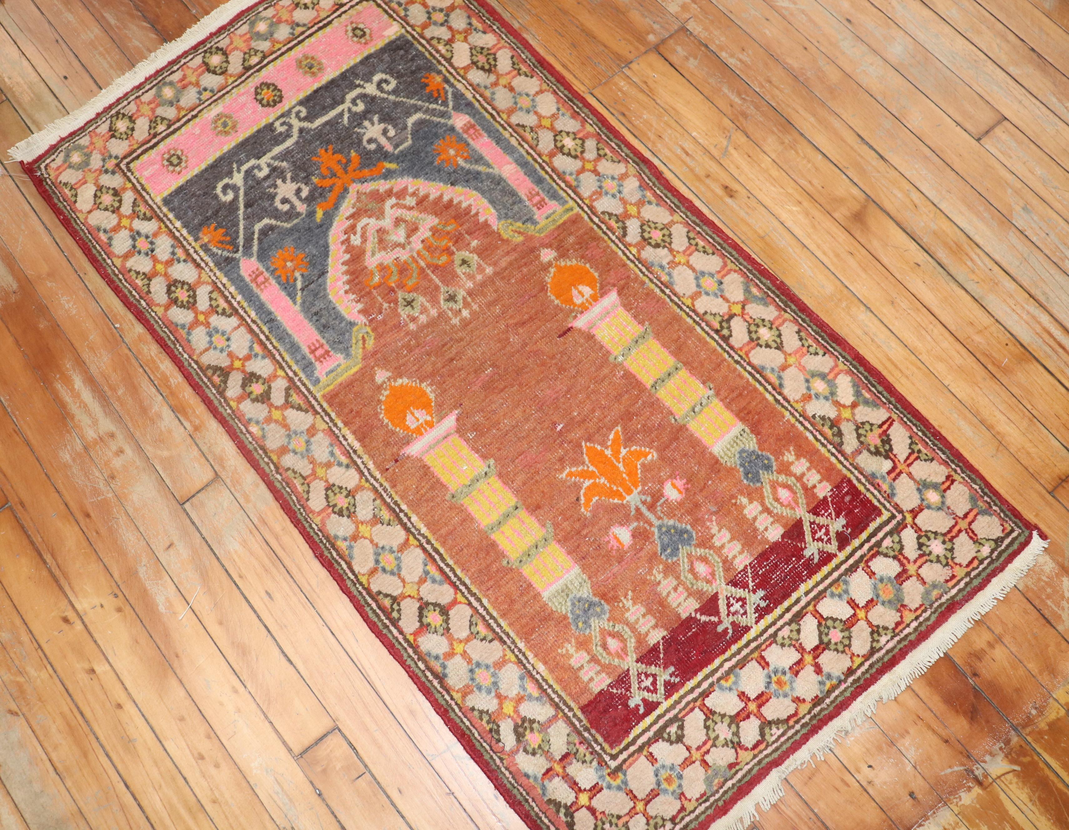 Khotan-Gebetteppich (20. Jahrhundert) im Angebot