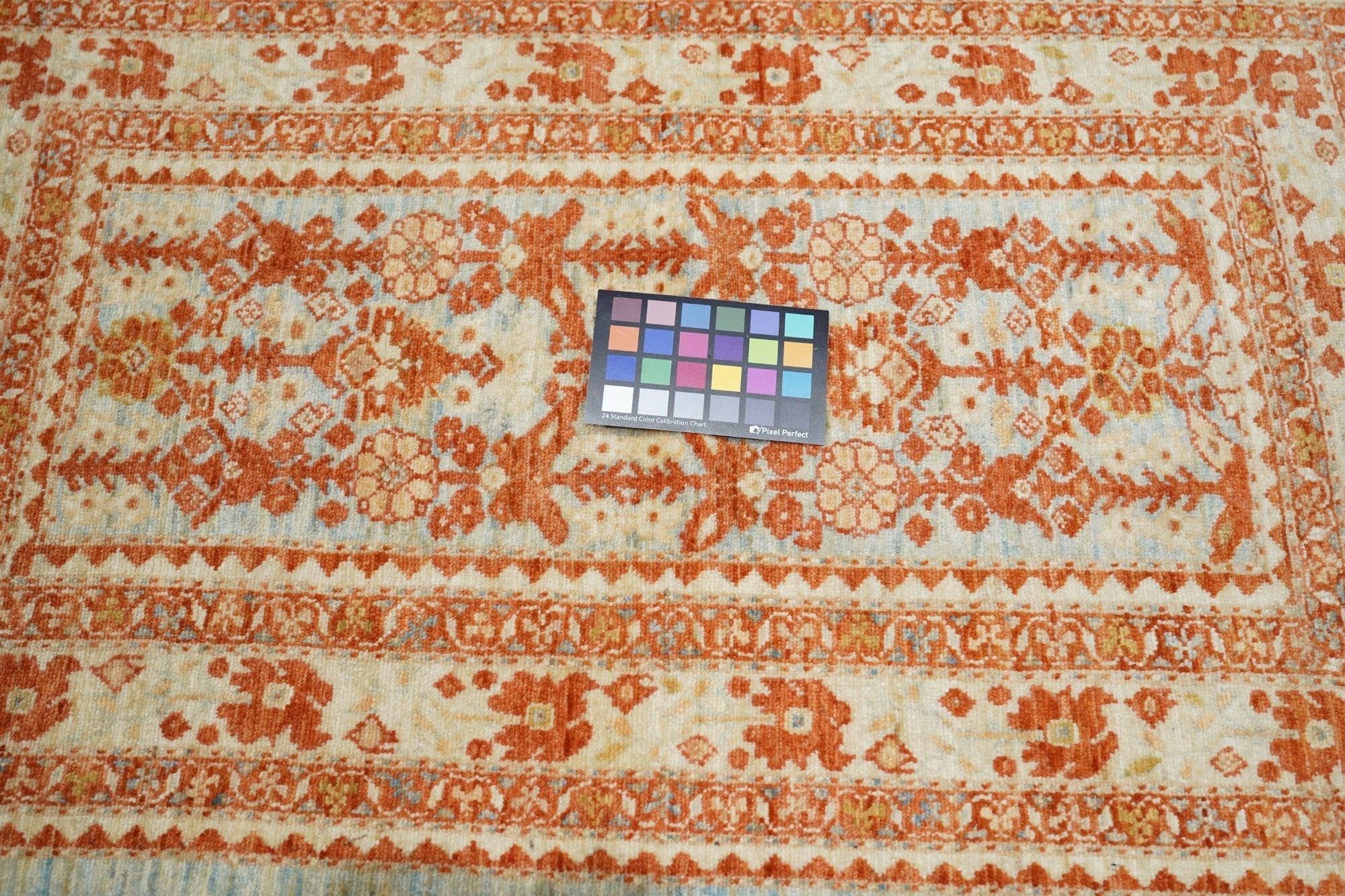 Khotan-Teppich 2'5'' x 3'9'' (21. Jahrhundert und zeitgenössisch) im Angebot