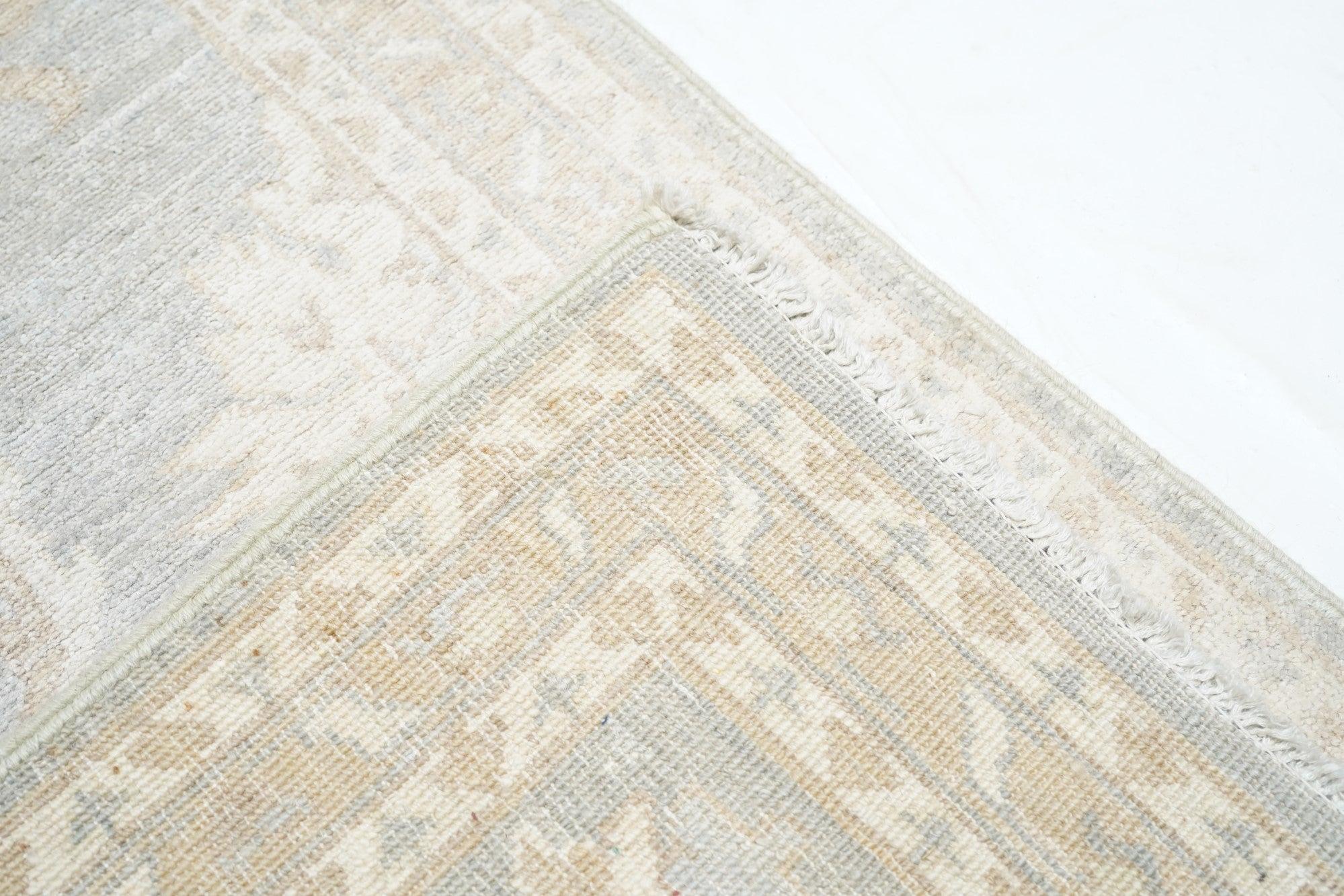 XXI secolo e contemporaneo Tappeto Khotan 2'7'' x 9'5'' in vendita