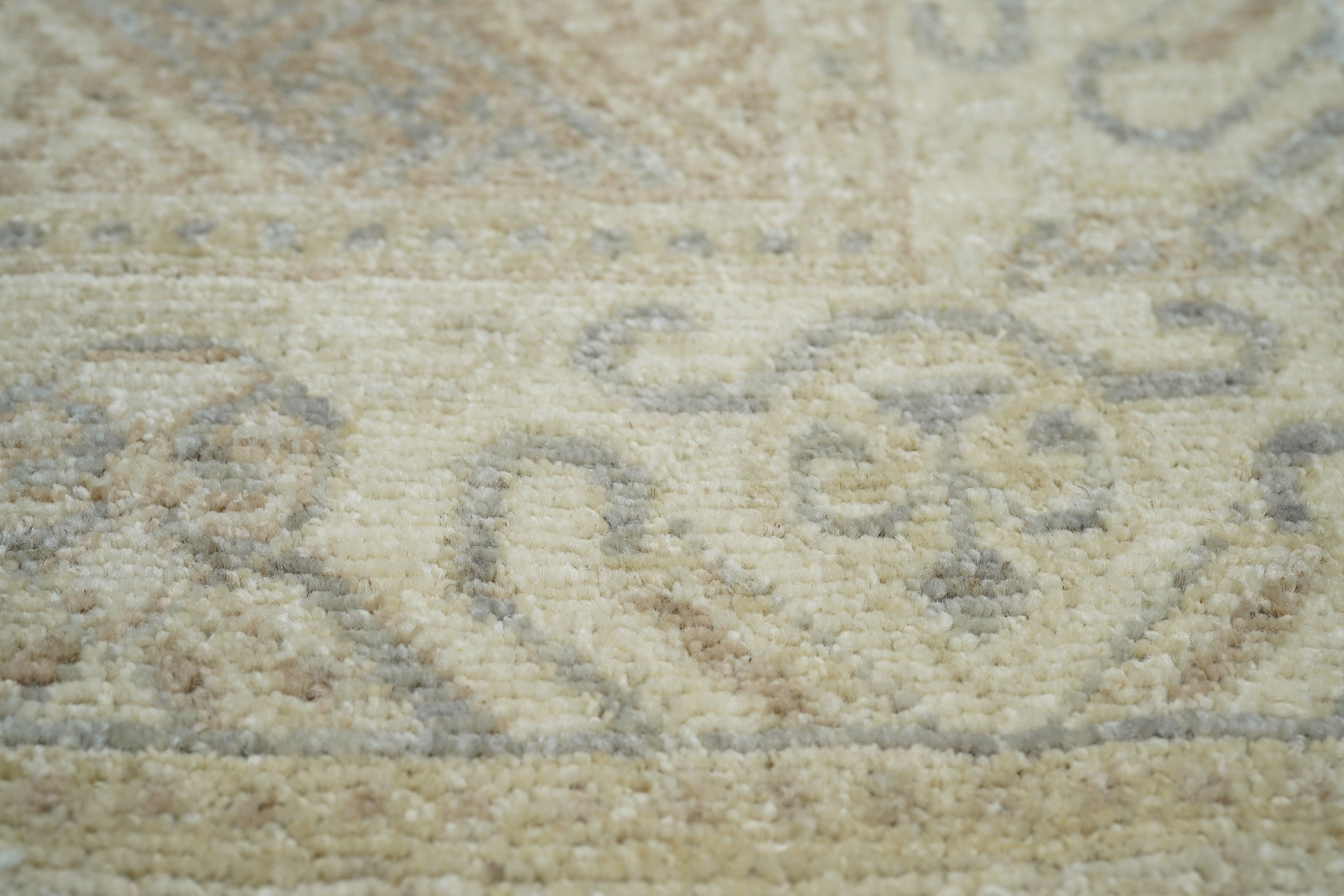 Perse Tapis Khotan 4'2'' x 5'10'' en vente