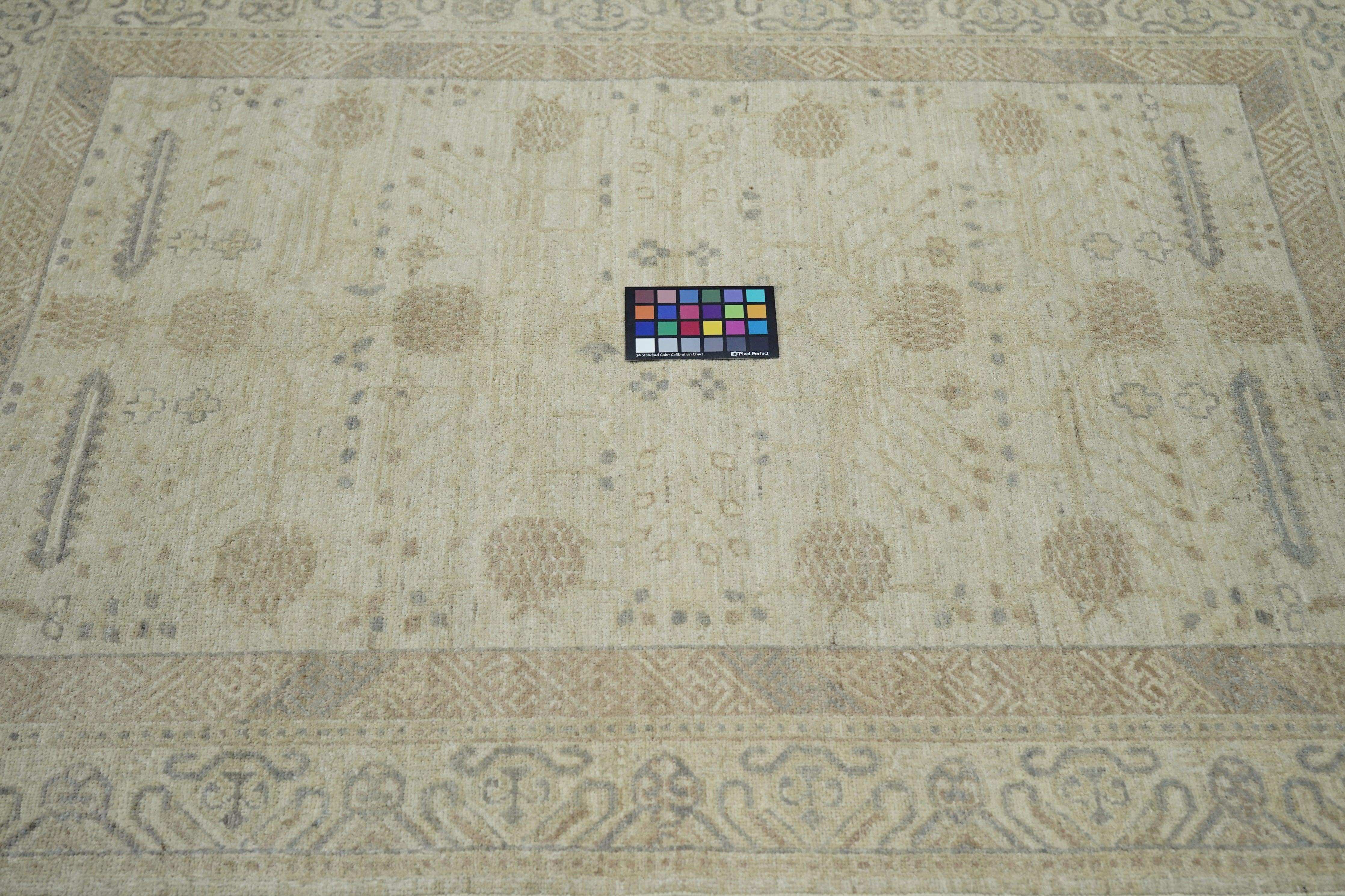 Tapis Khotan 4'2'' x 5'10'' Excellent état - En vente à New York, NY