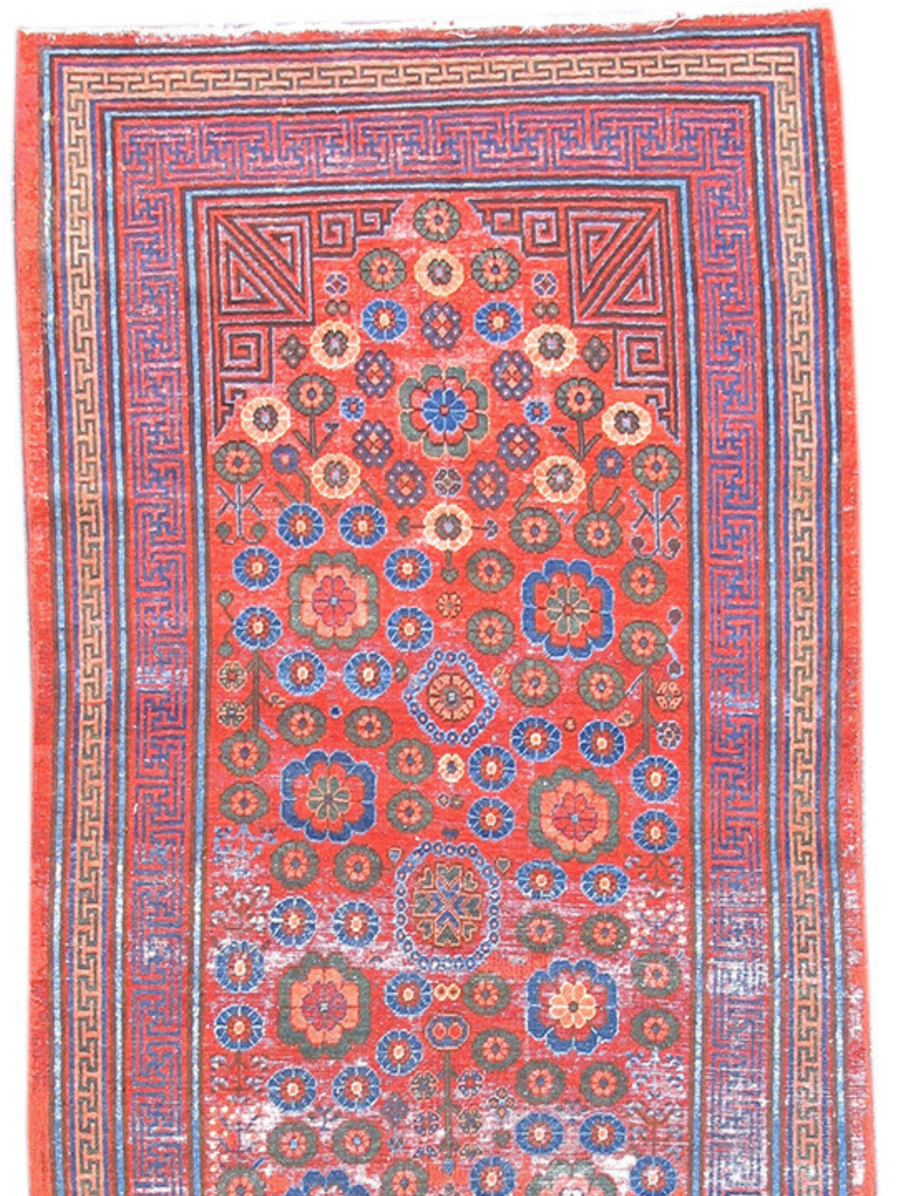 Kazako Tappeto Khotan, inizio XIX secolo in vendita