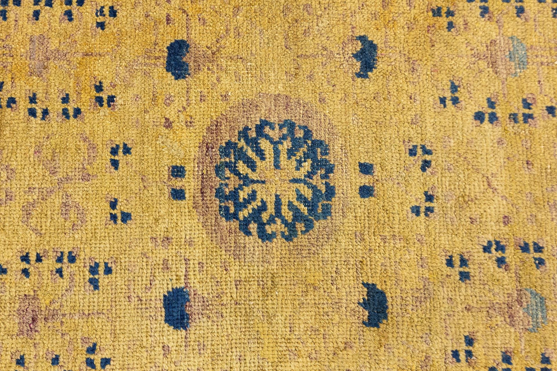 XIXe siècle Tapis Khotan du Turkestan oriental en vente