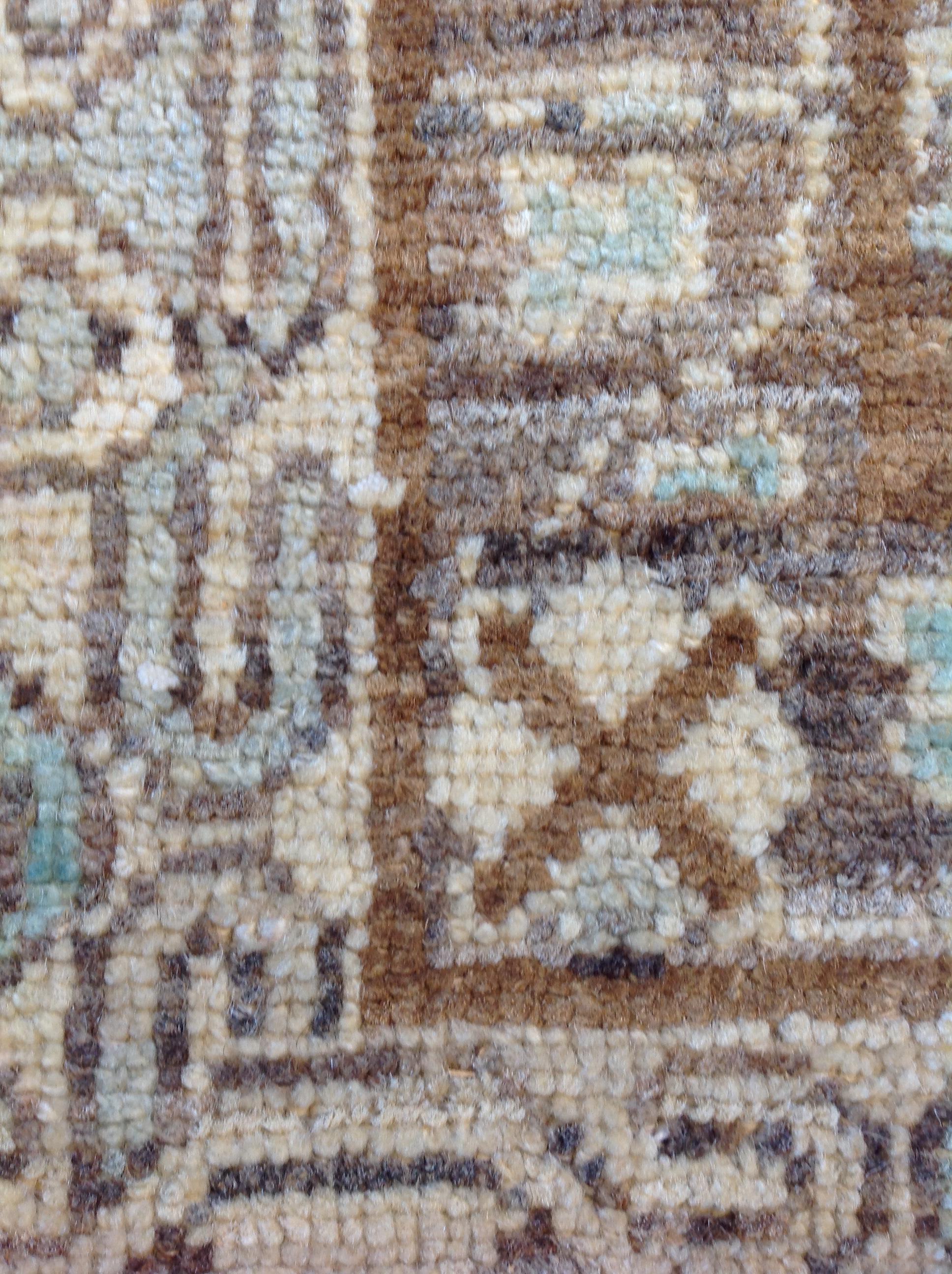 Zeitgenössischer Khotan-Teppich (Wolle) im Angebot