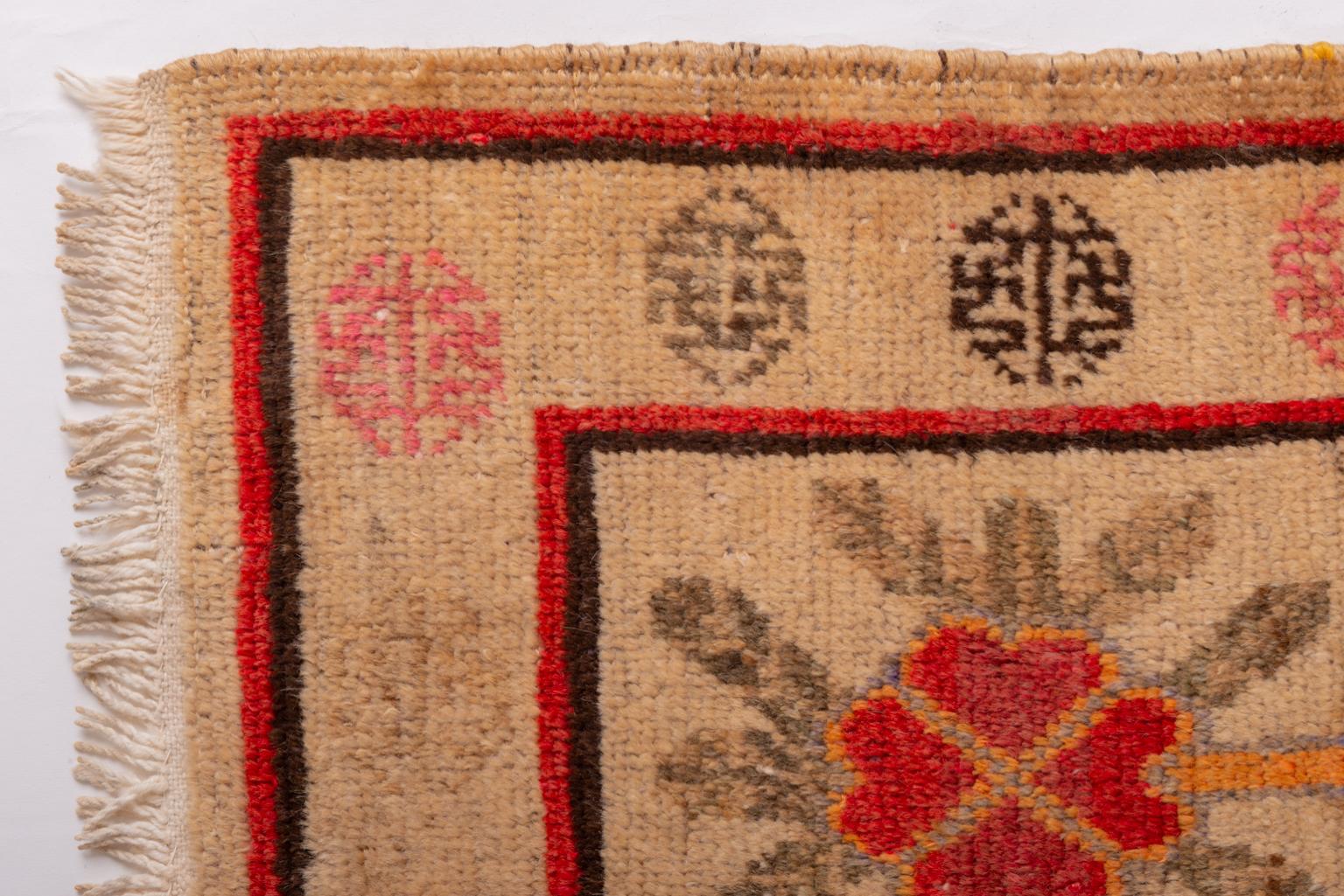 Hand-Knotted Khotan Rug from Samarkanda with Flower Vases