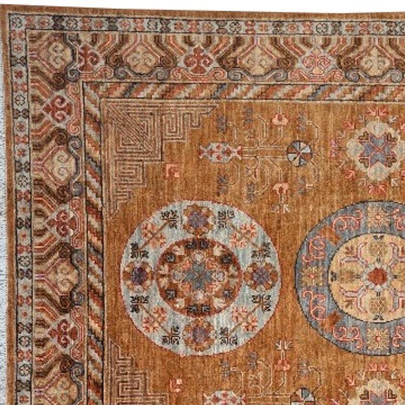 Khotan Style Rug Hand Knotted Contemporary Camel Colored Wool Area Carpet In New Condition In Lohr, Bavaria, DE