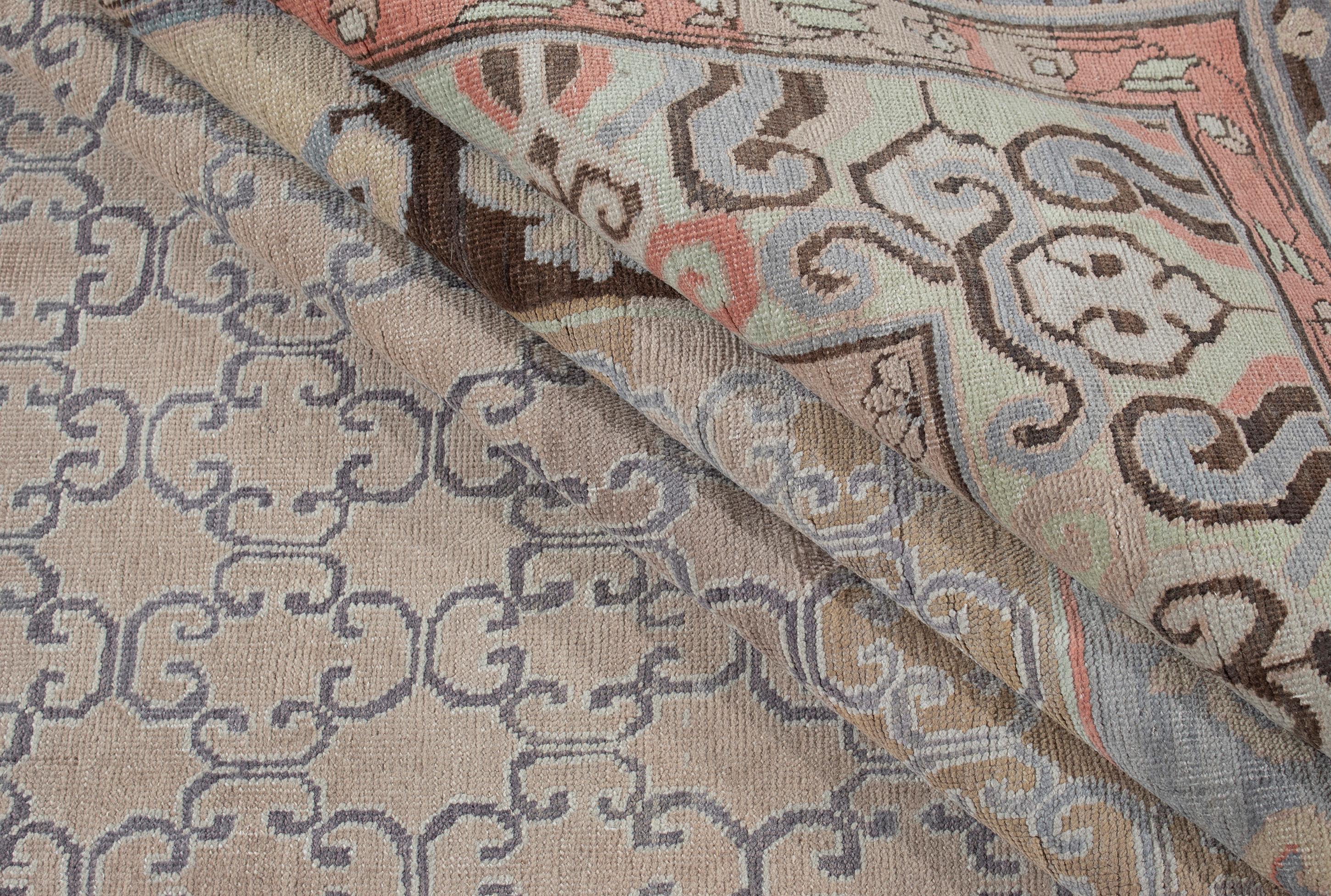Dekorativer Teppich „Sevilla“ im Khotan-Stil (Handgeknüpft) im Angebot