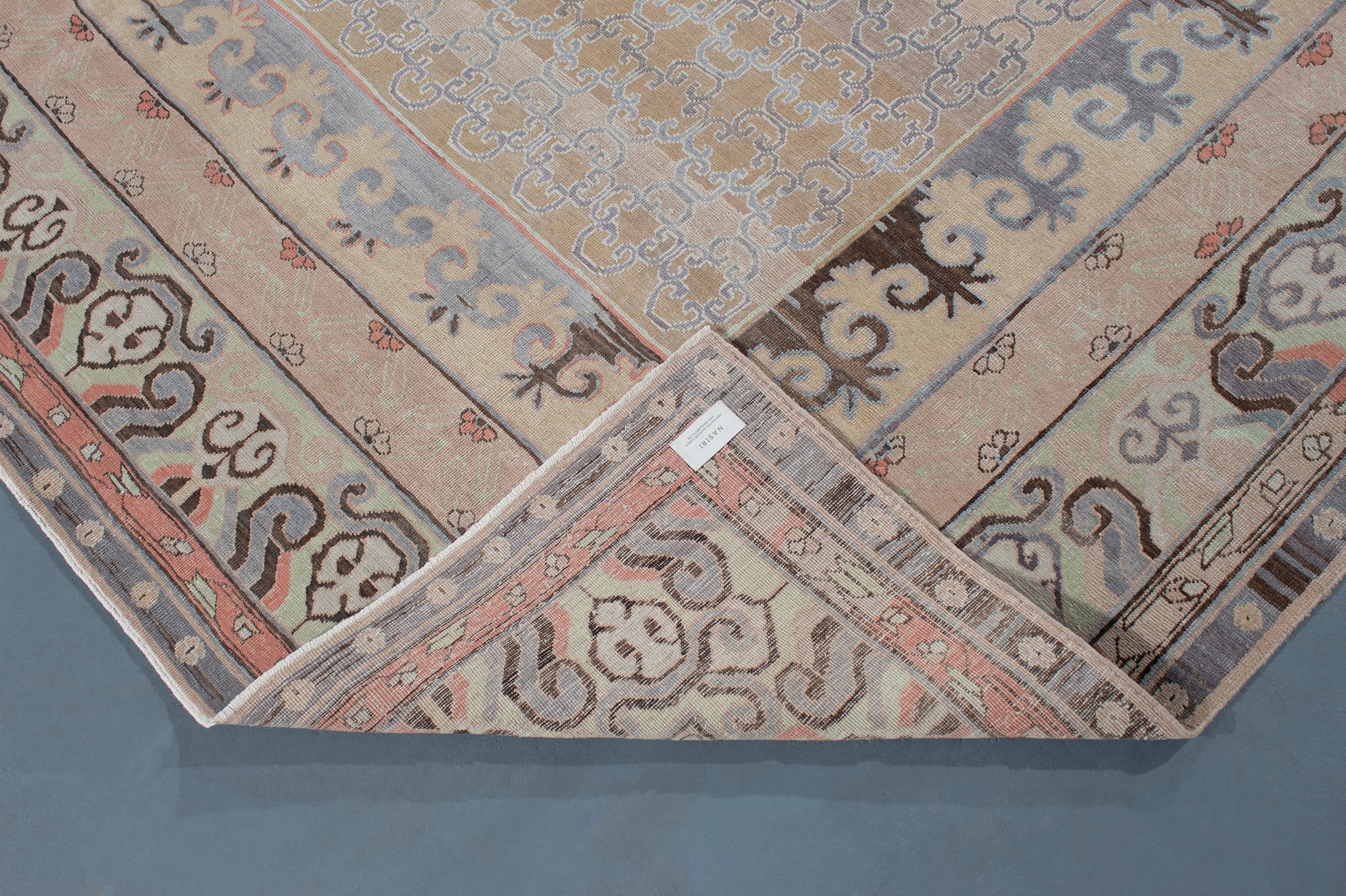 Dekorativer Teppich „Sevilla“ im Khotan-Stil (21. Jahrhundert und zeitgenössisch) im Angebot