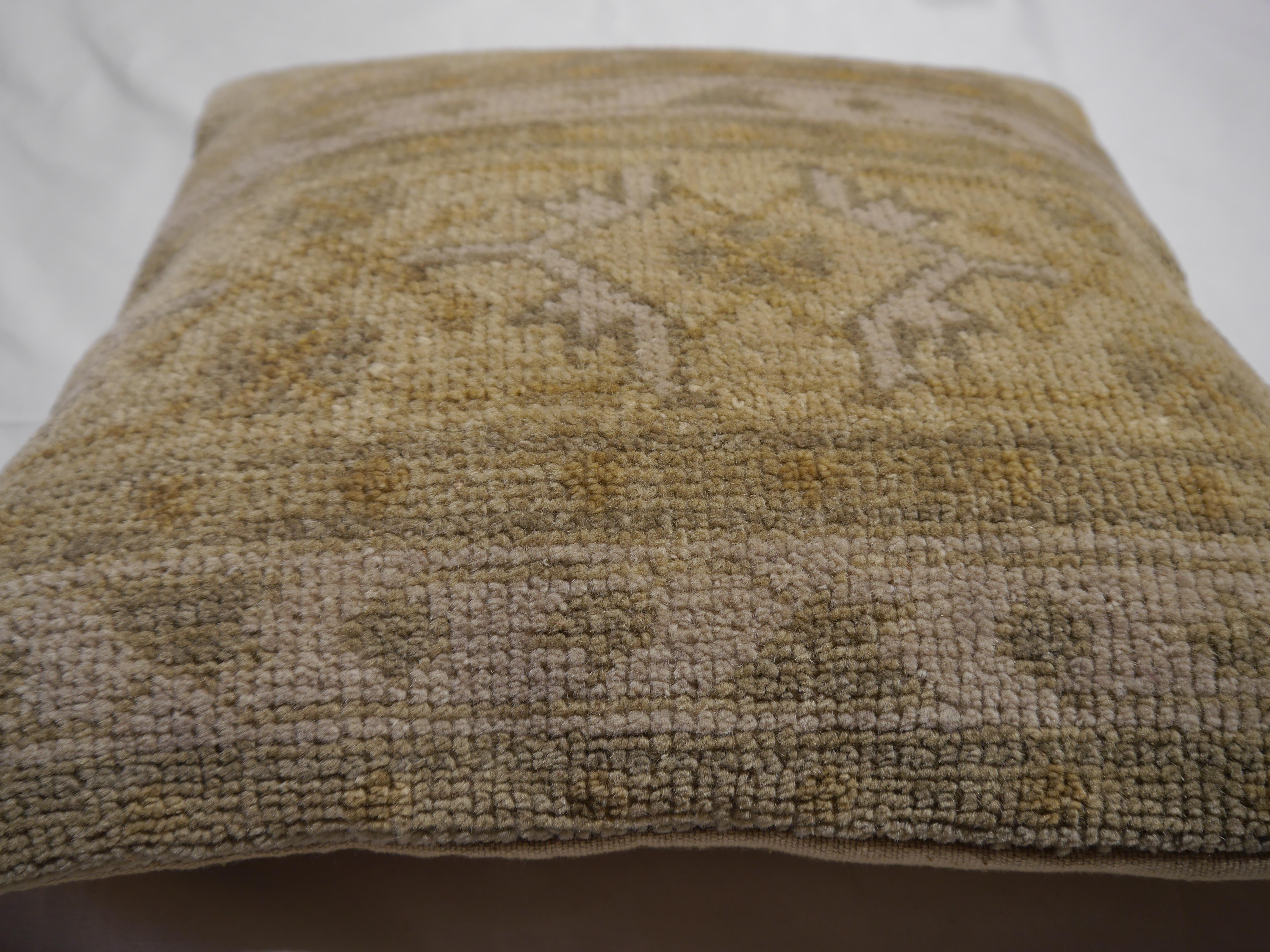 Khotan Samarkanda Alfombra decorativa anudada a mano Funda de cojín en venta 1