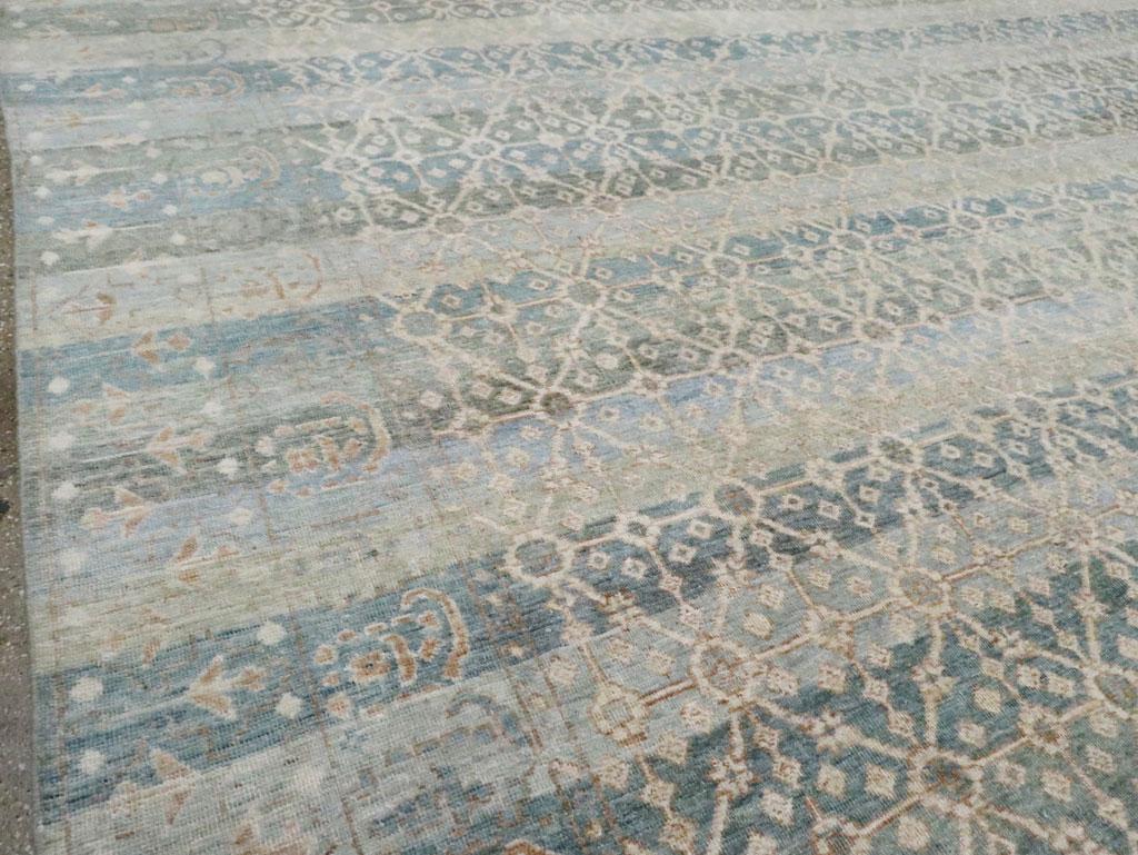 Zeitgenössischer handgefertigter türkischer Teppich in Zimmergröße im Khotan-Stil im Zustand „Neu“ im Angebot in New York, NY