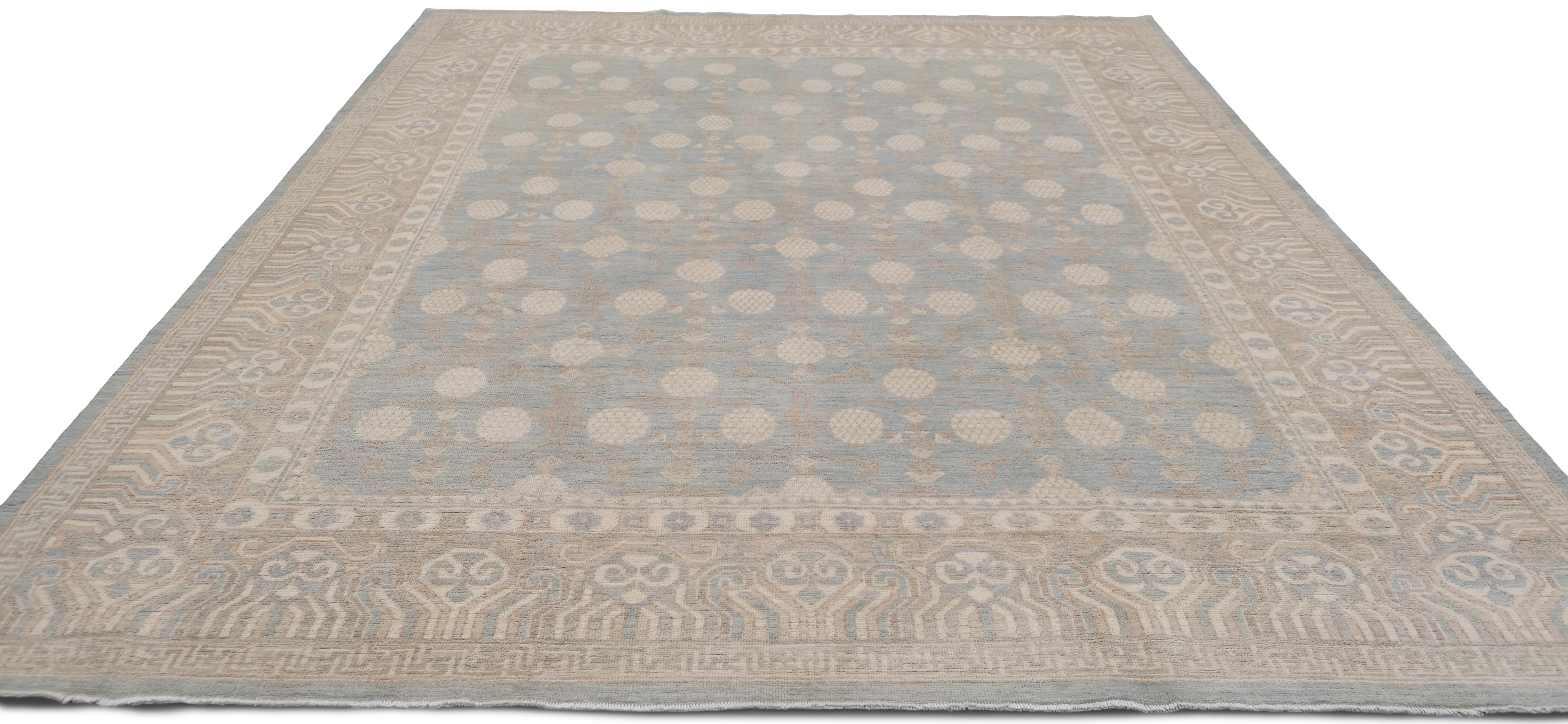 Khoton-Muster in Elfenbein Beige Blau Wollteppich 8'x10' (Pakistanisch) im Angebot