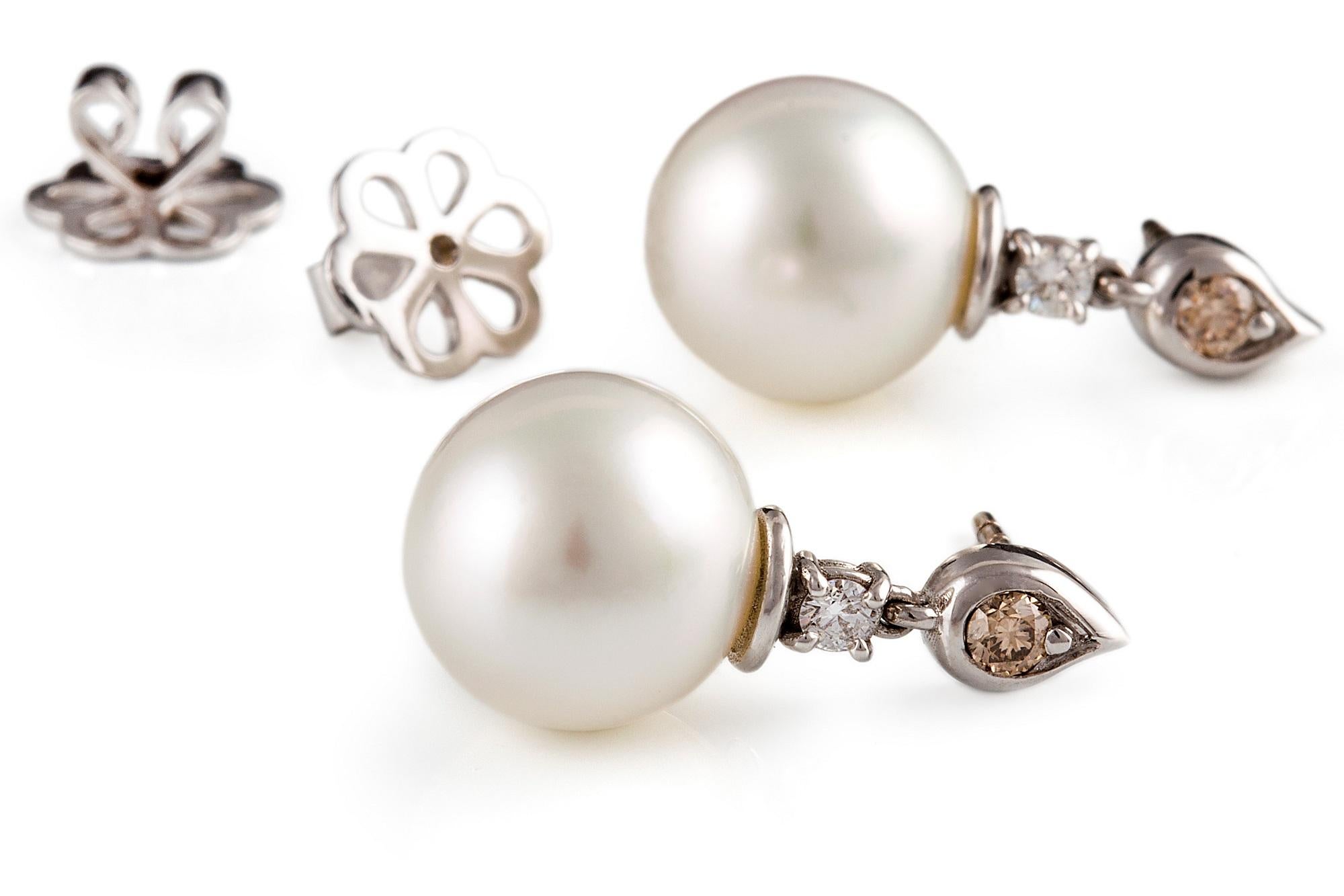 Modernist Kian Design 18 Carat White Gold South Sea Pearl and Diamond Drop Earrings For Sale