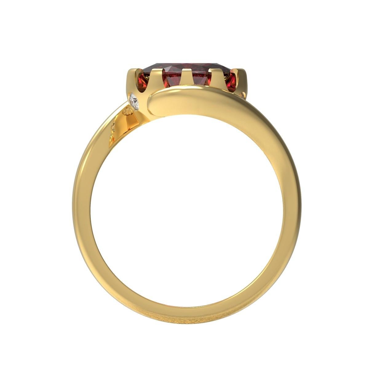 Oval Cut  2.05 Carat Rhodolite Garnet &  Diamonds Cocktail Ring  In 18 Carat Yellow Gold For Sale