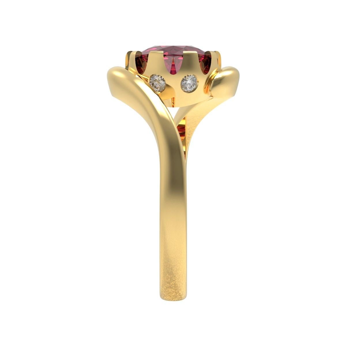  2.05 Carat Rhodolite Garnet &  Diamonds Cocktail Ring  In 18 Carat Yellow Gold In New Condition For Sale In South Perth, AU