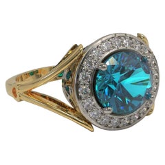 Kian Design 2.60 Carat Apatite and Diamond Cocktail Ring in Platinum Kian Design 2.60 Carat Apatite and Diamond Cocktail Ring in Platinum