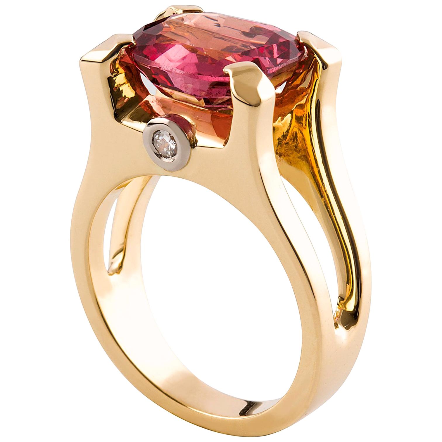 Kian Design 6.5 Carat Cushion Pink Spinle Diamond Cocktail Ring 18 Carat Gold