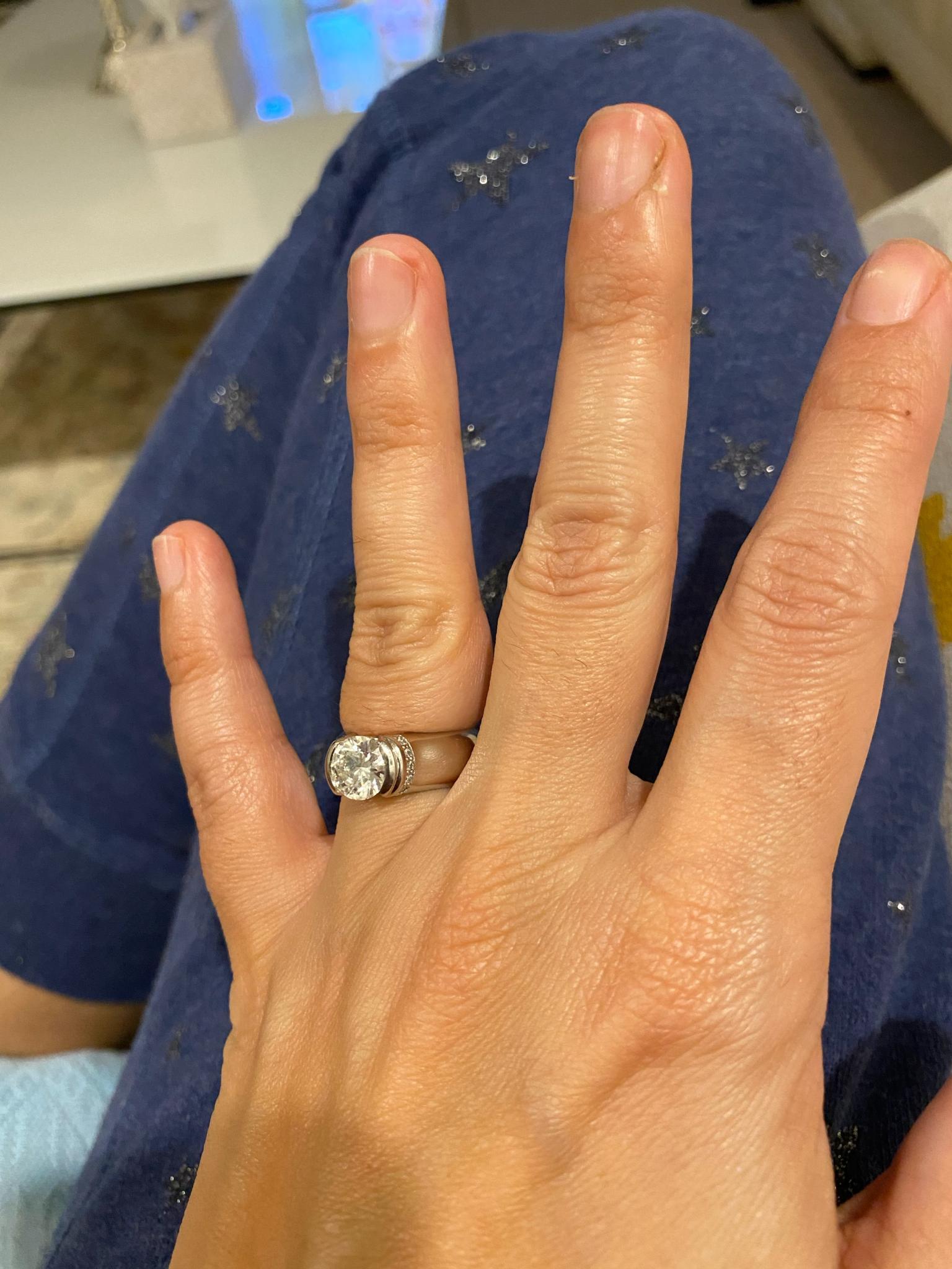 Kian Design Platinum 1.85 Carat GIA Round Brilliant Cut Diamond Engagement Ring For Sale 1