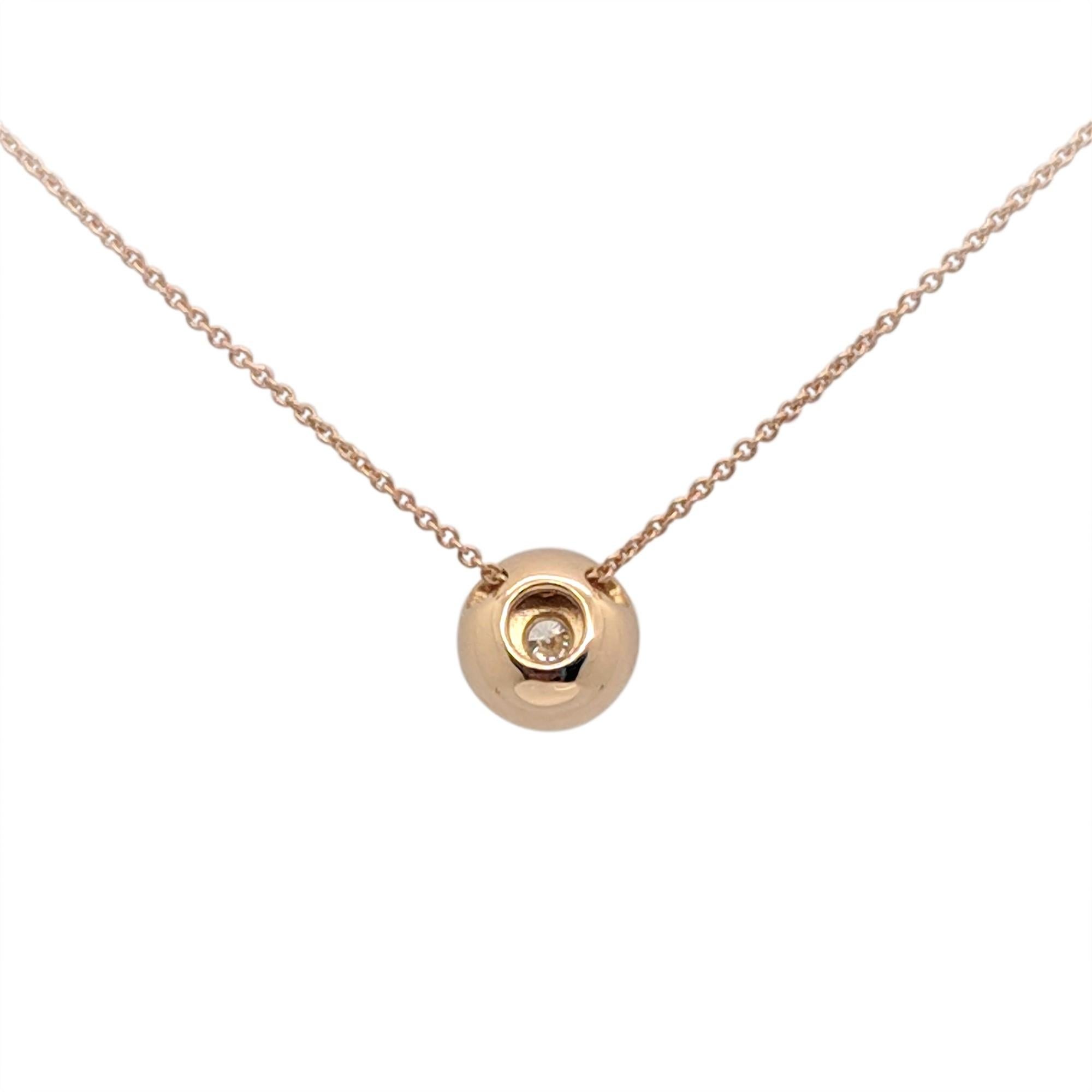 Women's Kian Design Round Brilliant Cut Cluster Diamond Pendant Necklace 18 Karat Gold