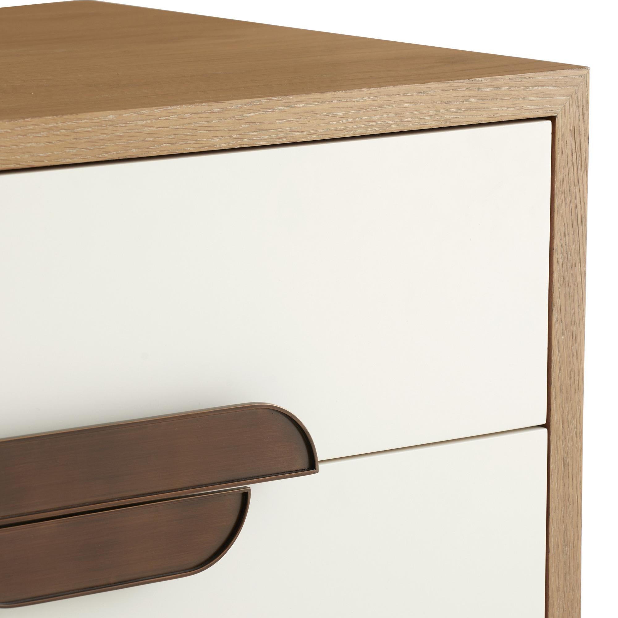 Tavolino Kianna FIS05 - Bianco, Laccato, Oak, Ottone In condizioni buone in vendita a London, GB