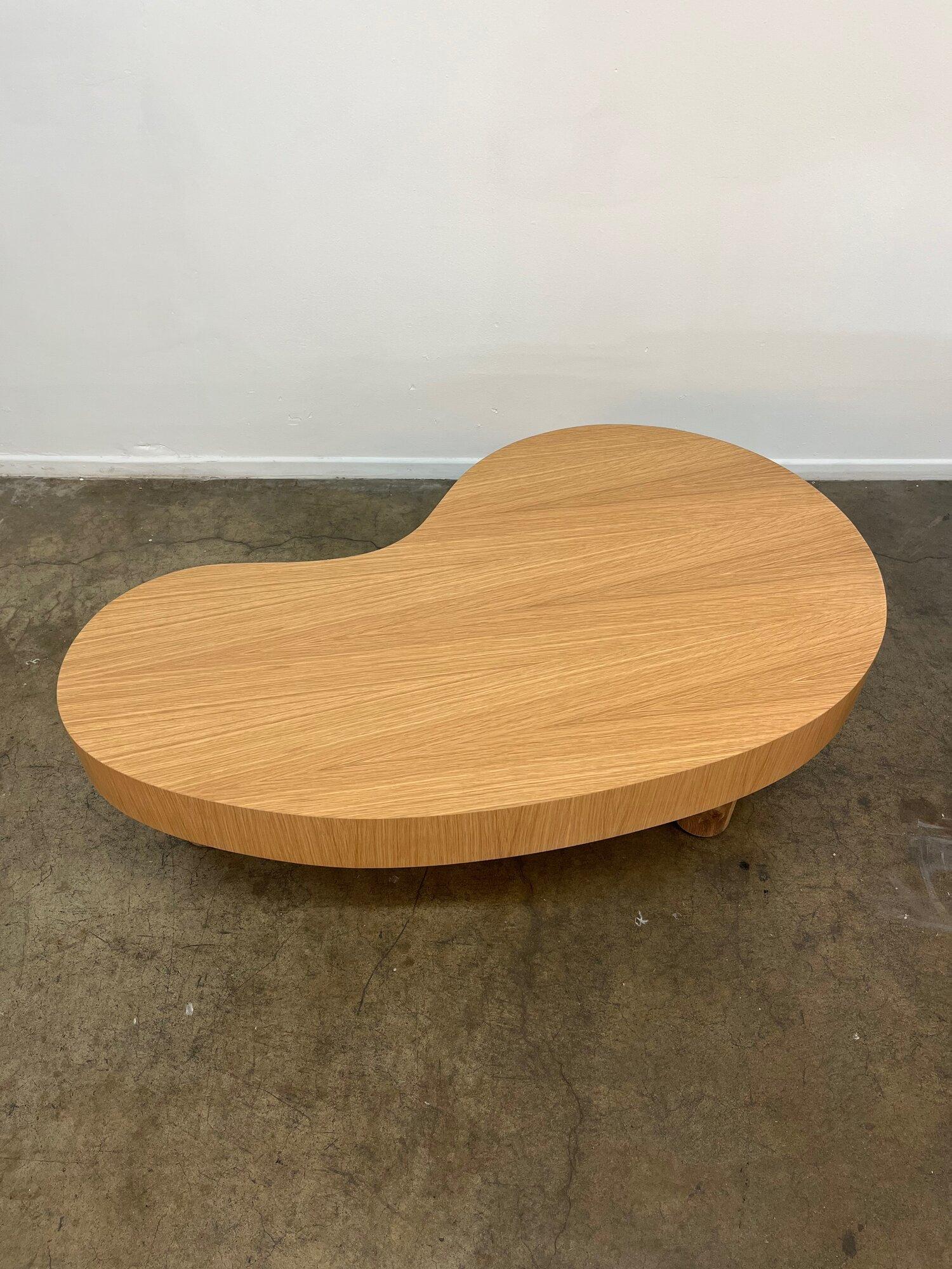 Organic Modern Kidney Coffee table XL version by Vintage On Point For Sale