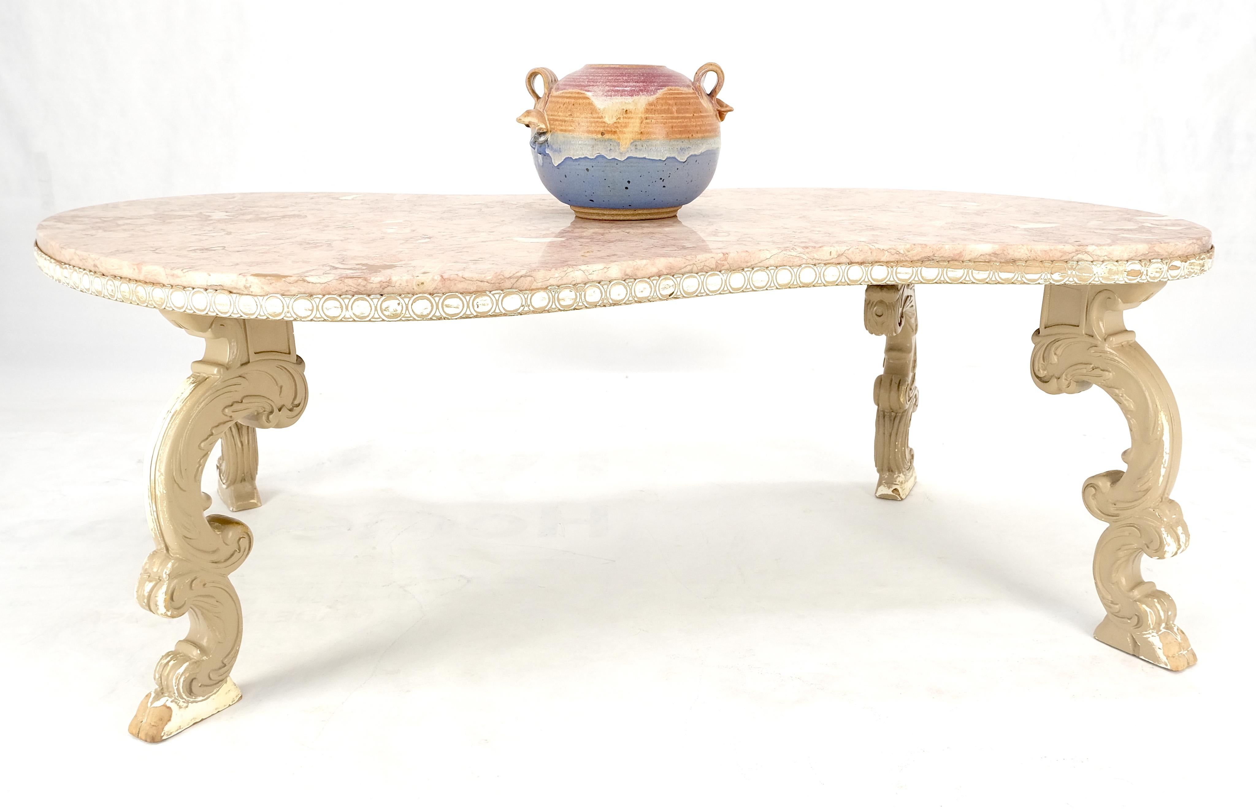 Mesa de centro con tapa de mármol rojo y forma orgánica Kidney en Desgastado estado para la venta en Rockaway, NJ