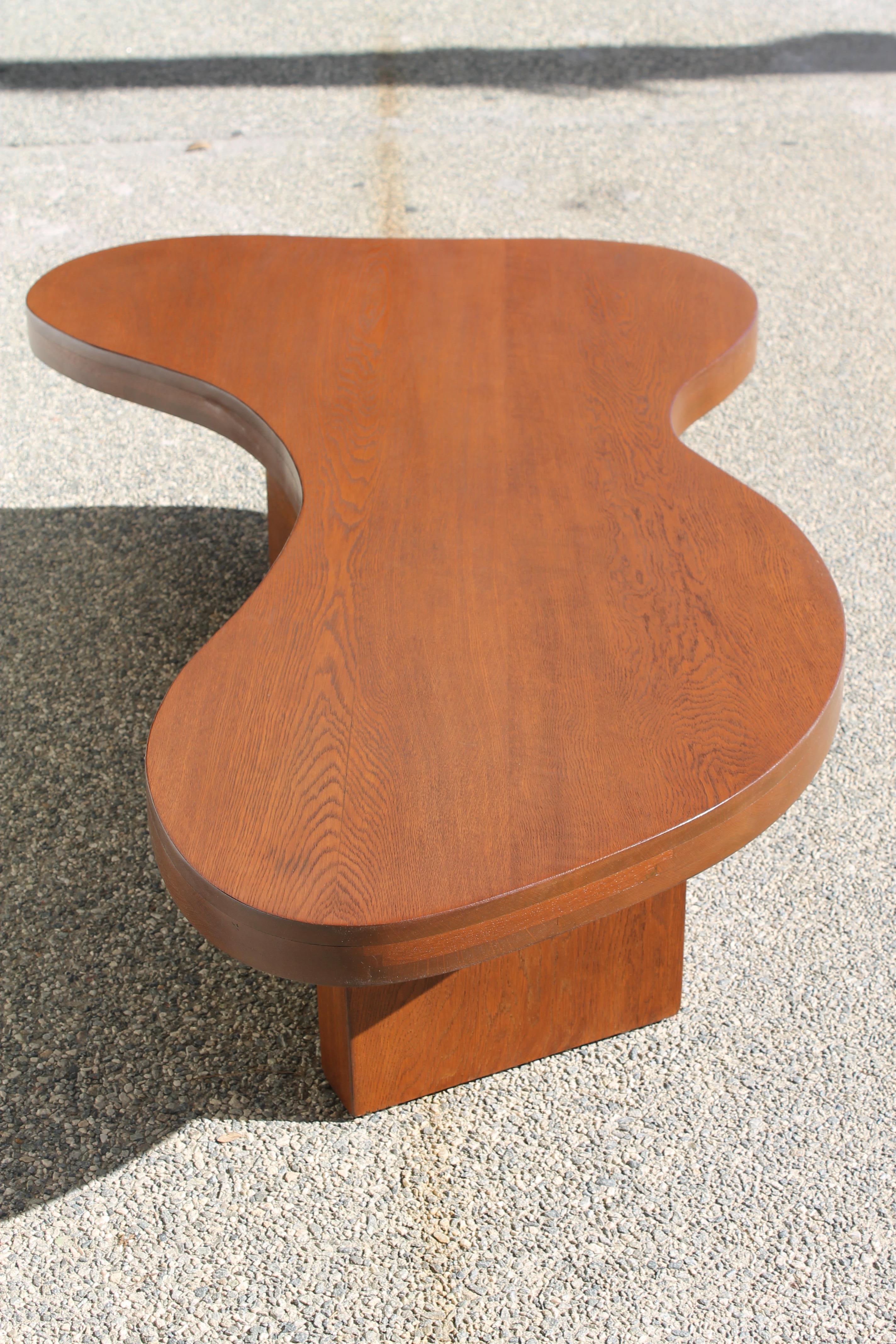Kidney Shape Coffee Table In Good Condition In Palm Springs, CA