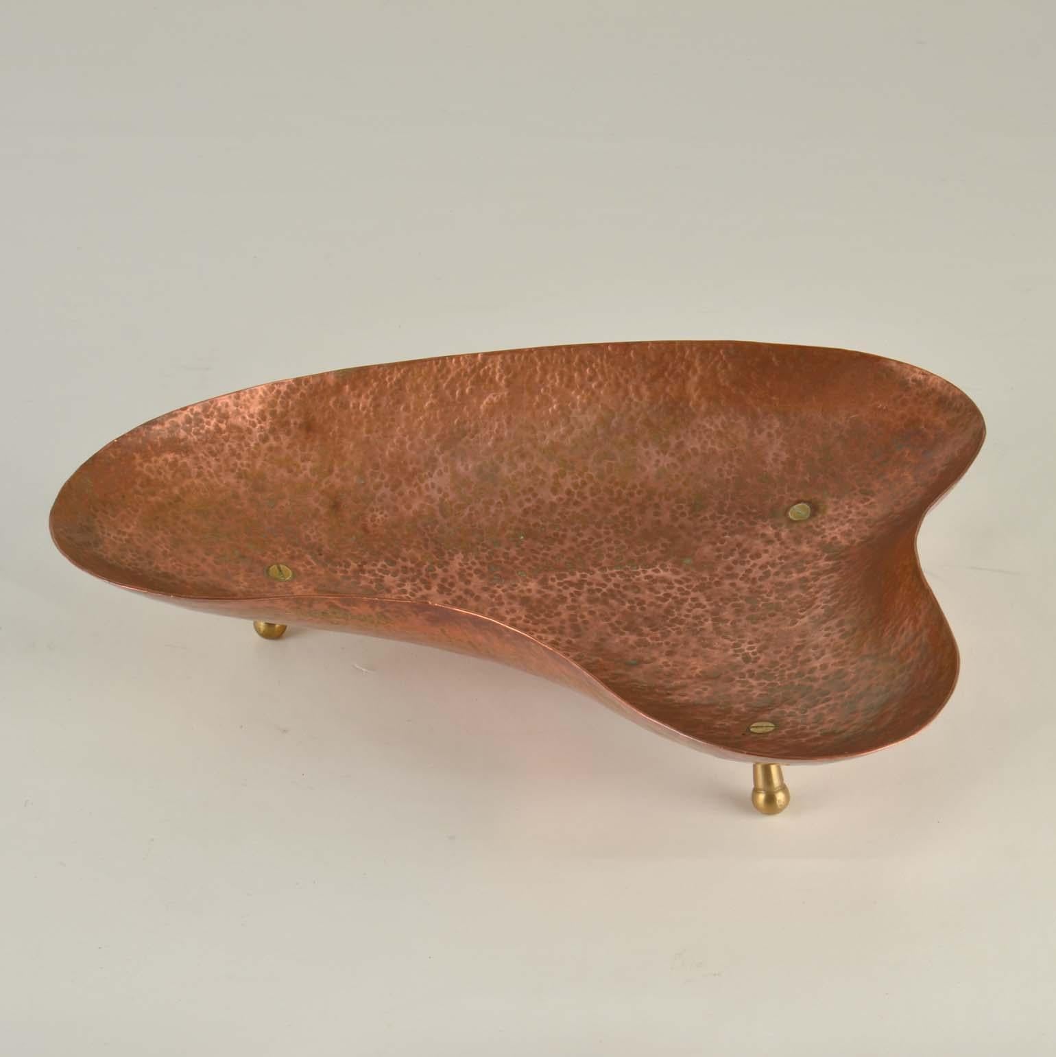 Kidney Shape Copper Decorative 1950's Bowl For Sale 4