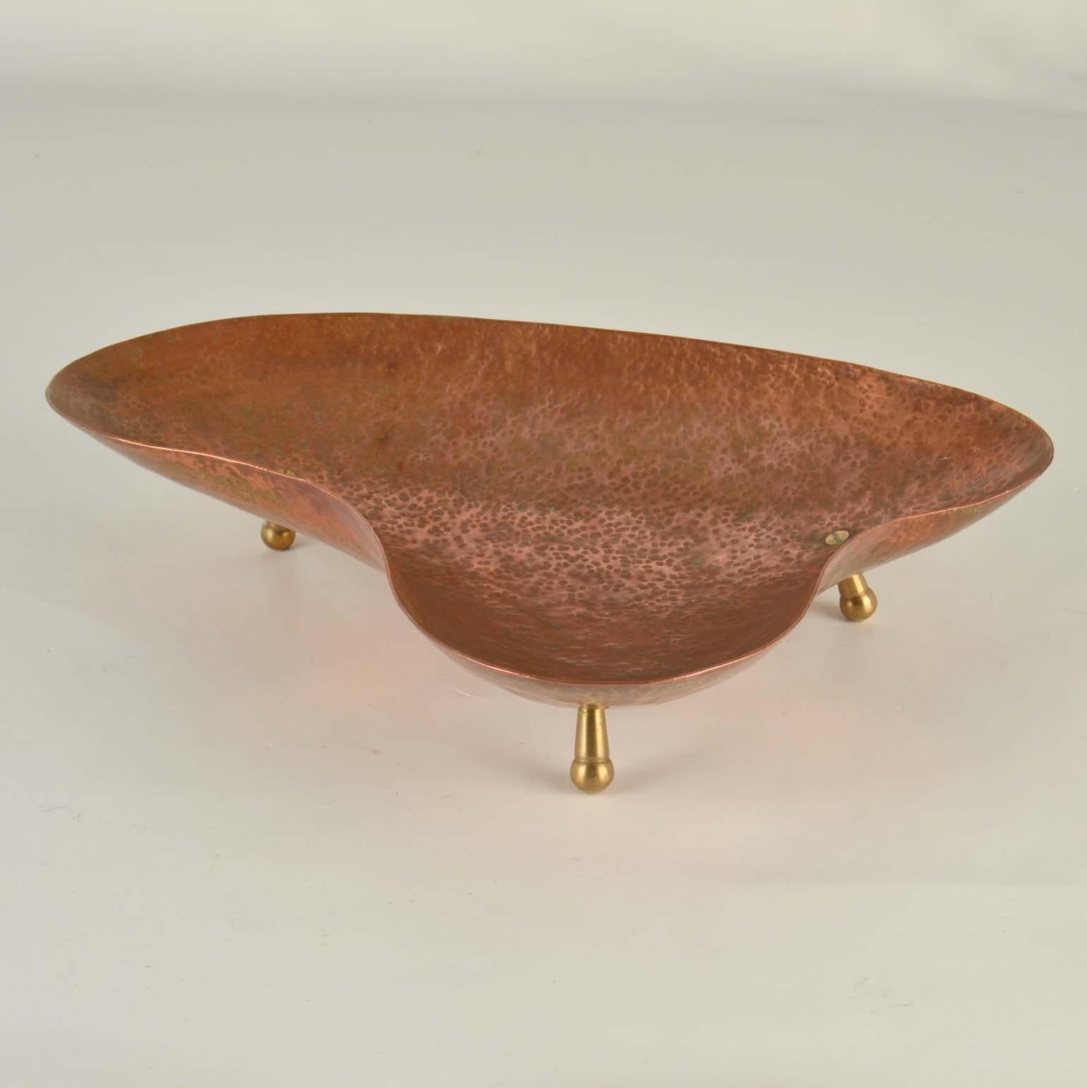 Kidney Shape Copper Decorative 1950's Bowl For Sale 1